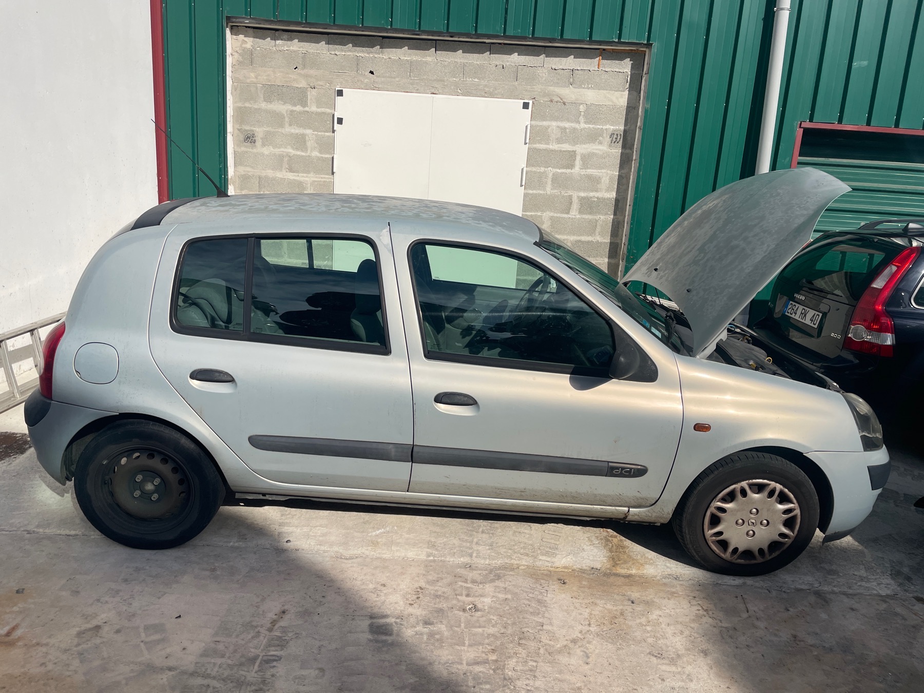 Image RENAULT CLIO 2