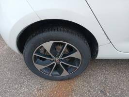 Foto pieza de coche