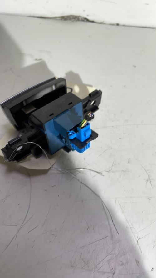 Miniature 4