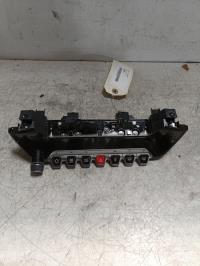 Bouton de warning - 106021498 - PEUGEOT 208 2 PHASE 2