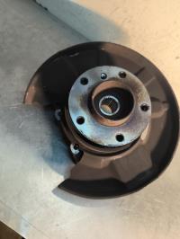 Moyeu arriere droit - 113754760 - BMW SERIE 1 E87 PHASE 2