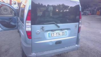 Foto pieza de coche