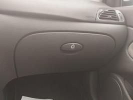 Foto pieza de coche