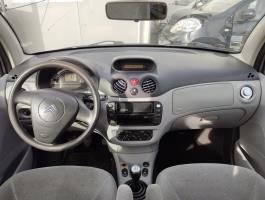 Foto pieza de coche