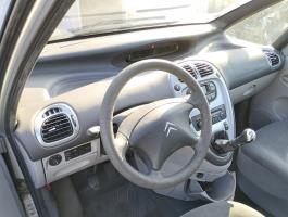 Foto pieza de coche