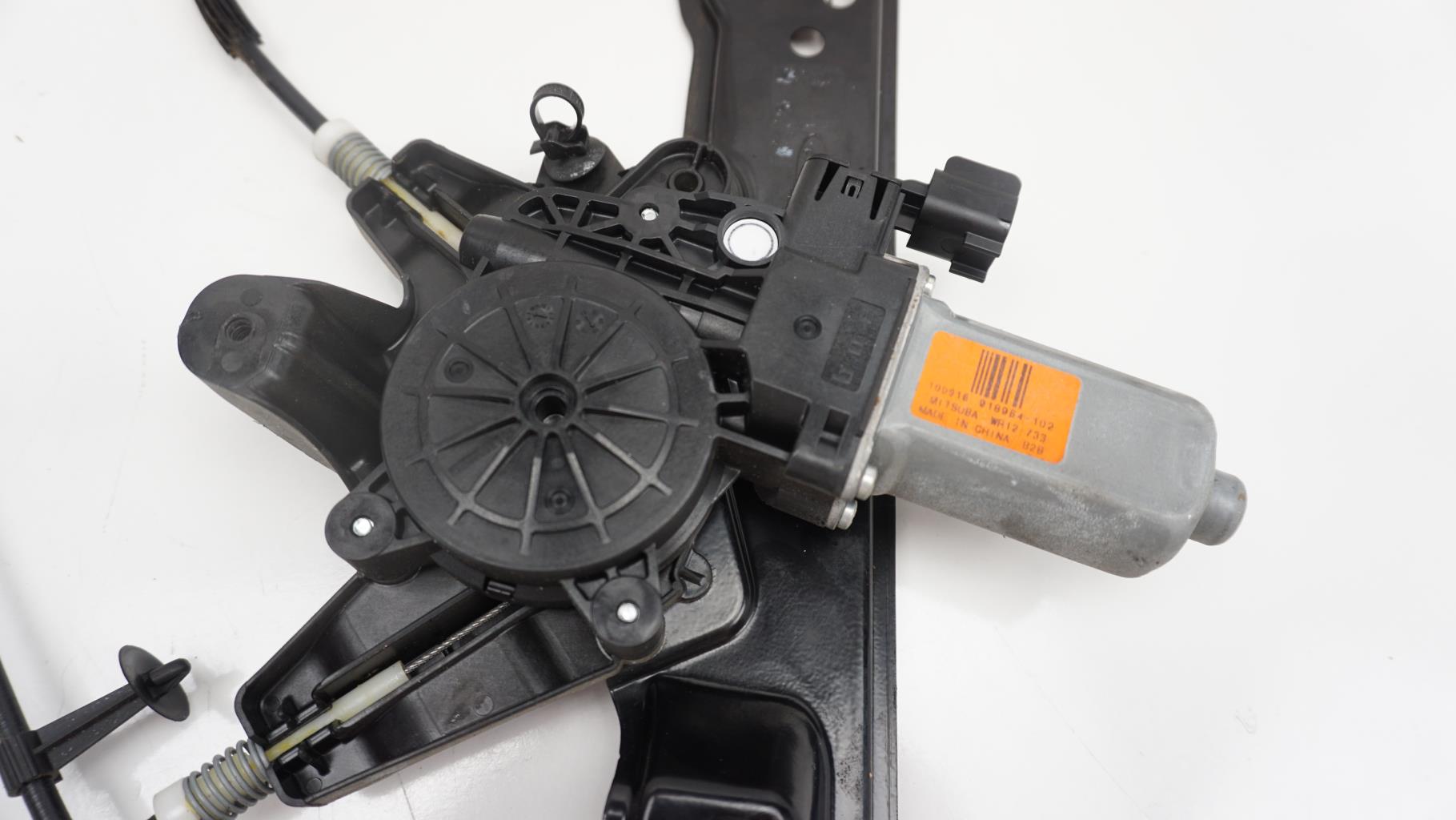 Moteur De Lève-vitre électrique Gauche Avant Pour Ford Focus 3 (2012-2018) - Pièce De Rechange Directe - 2 Broches