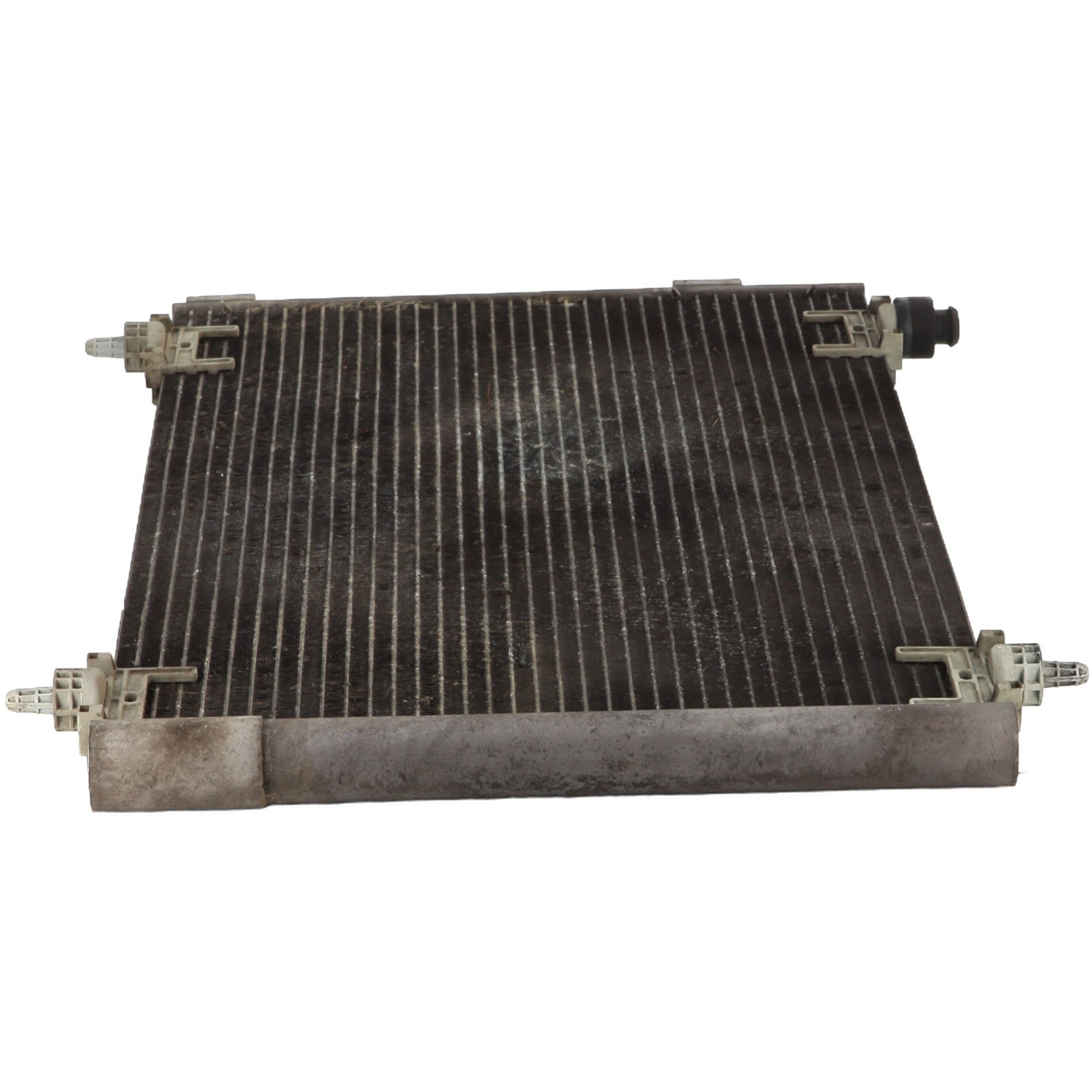 Condenseur de clim pour PEUGEOT 307 PHASE 2 CABRIOLET Condenseur de clim pour PEUGEOT 307 PHASE 2 CABRIOLET