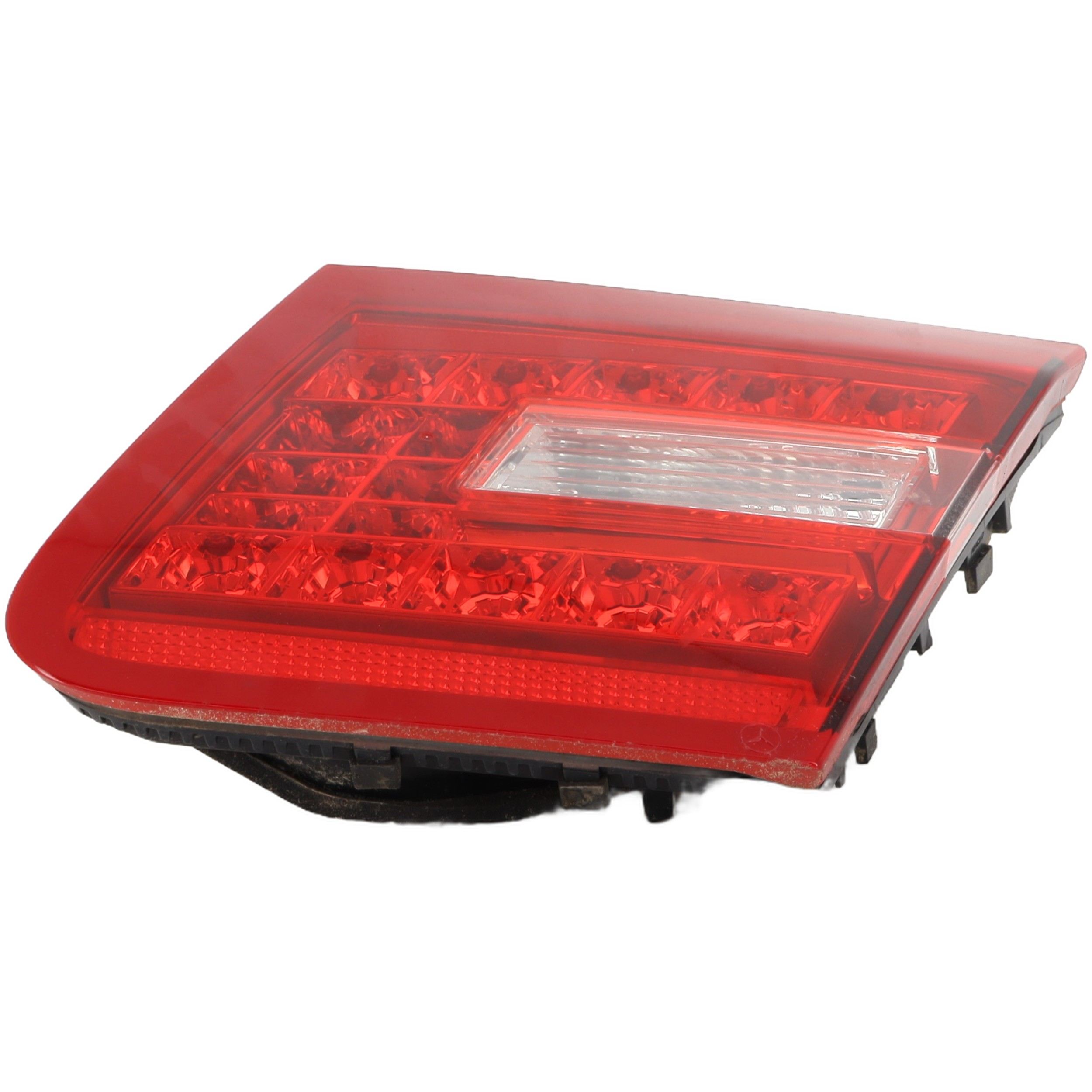Feu arriere secondaire droit (feux) pour MERCEDES CLASSE E 207 PHASE 1 COUPE Feu arriere secondaire droit (feux) pour MERCEDES CLASSE E 207 PHASE 1 COUPE