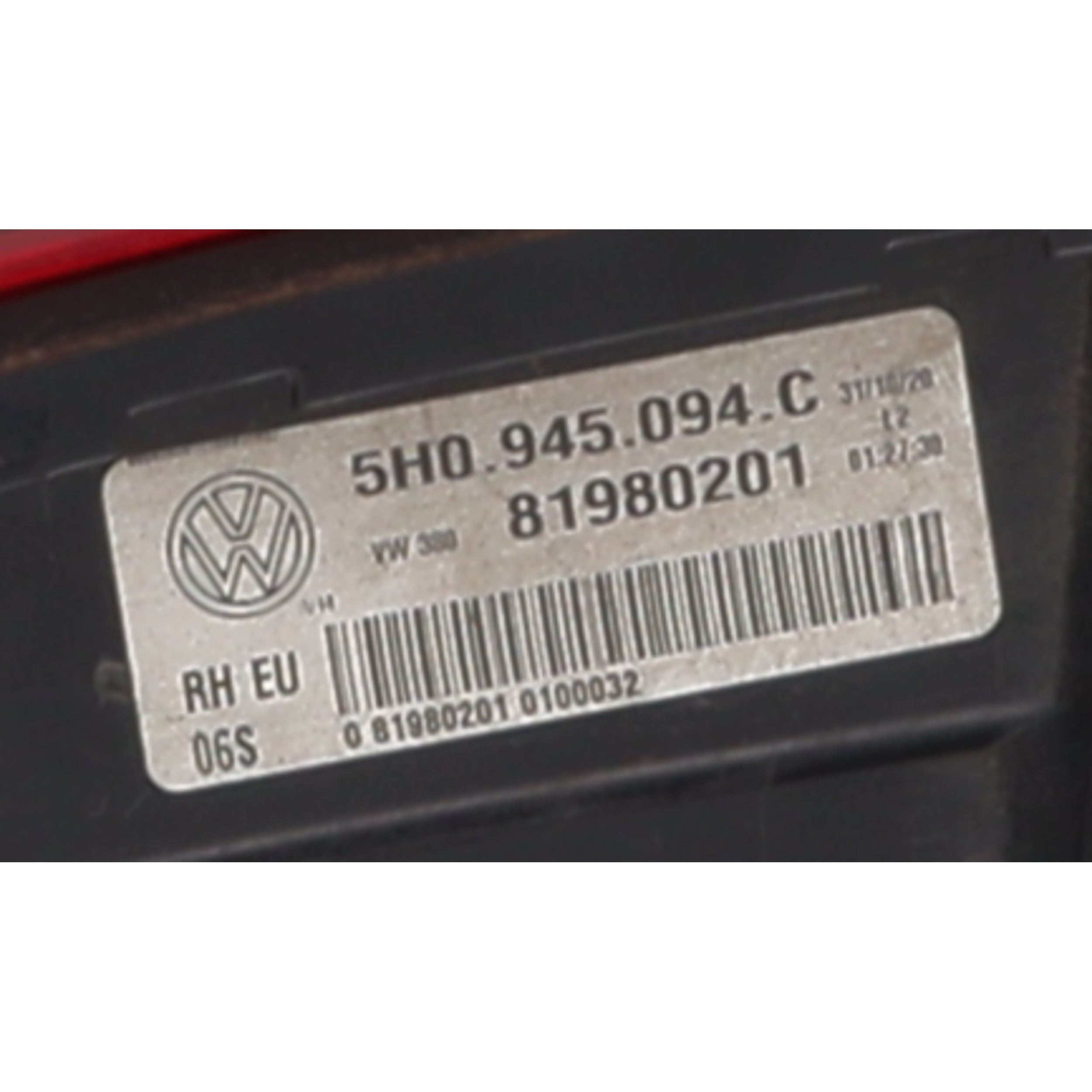 Feu arriere secondaire droit (feux) pour VOLKSWAGEN GOLF 8 PHASE 1 Feu arriere secondaire droit (feux) pour VOLKSWAGEN GOLF 8 PHASE 1