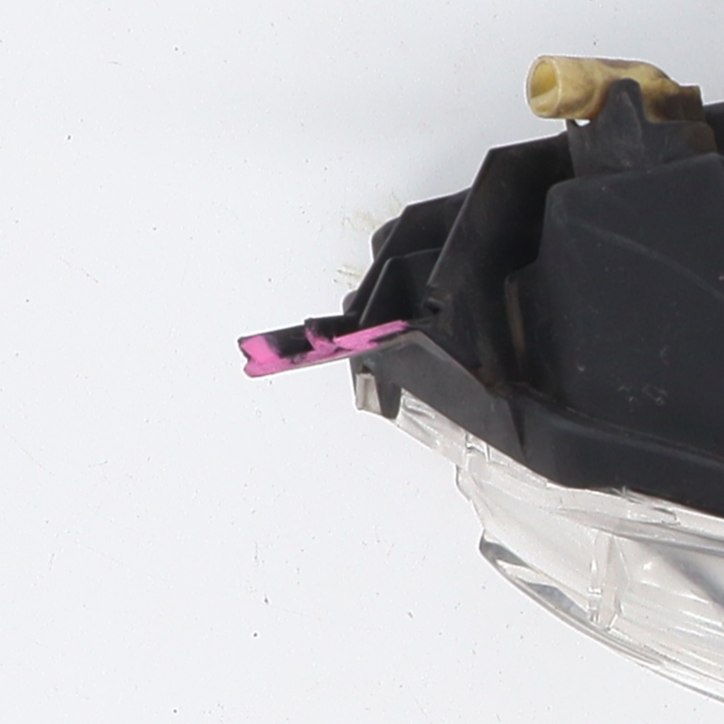 Feu diurne avant gauche pour CITROEN C4 GRAND PICASSO 2 PHASE 1 Feu diurne avant gauche pour CITROEN C4 GRAND PICASSO 2 PHASE 1