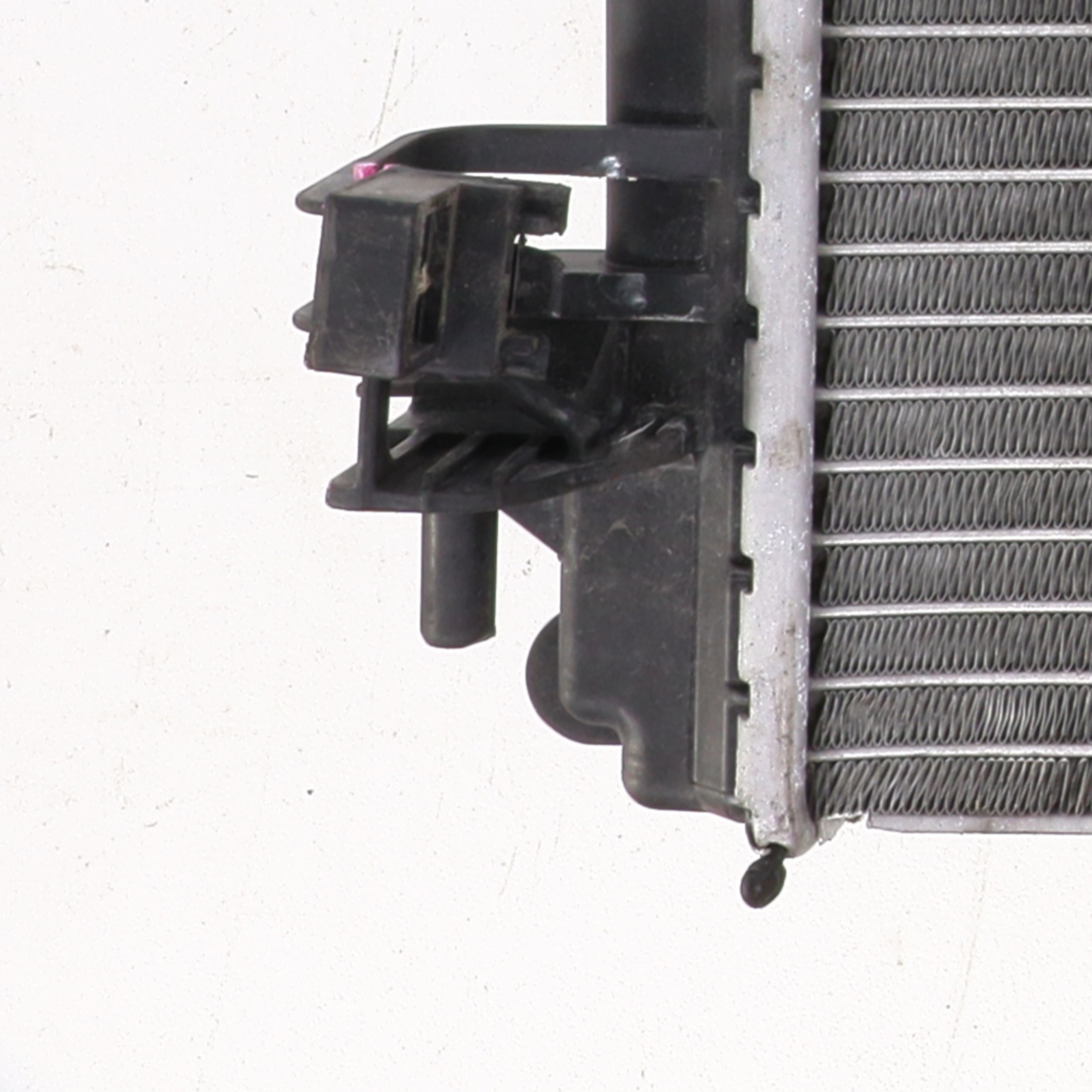 Radiateur eau pour RENAULT MEGANE 4 PHASE 1 Radiateur eau pour RENAULT MEGANE 4 PHASE 1