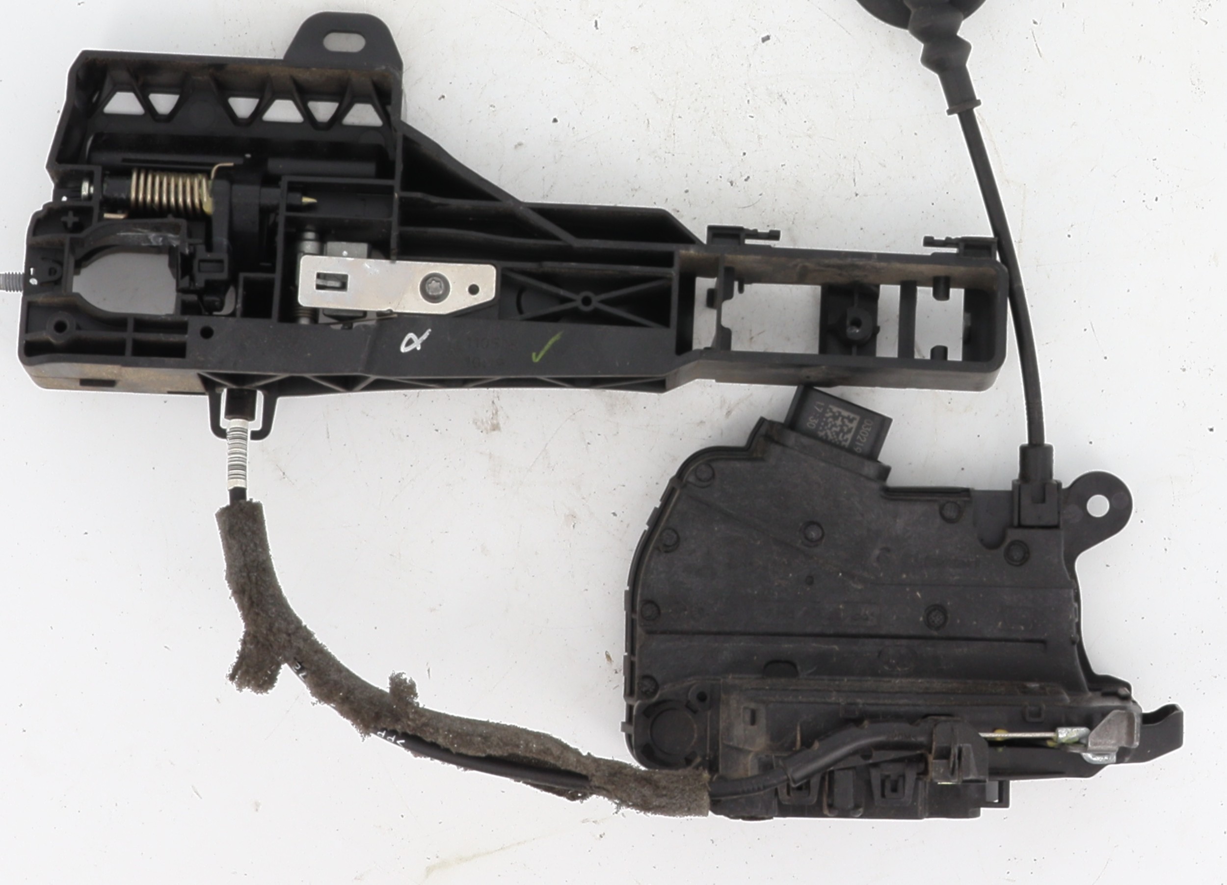 Serrure avant droit pour RENAULT CLIO 5 PHASE 1 Serrure avant droit pour RENAULT CLIO 5 PHASE 1