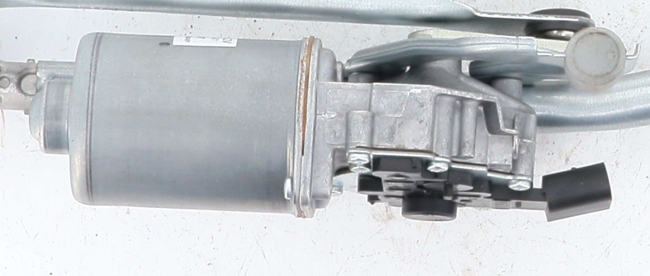 Moteur essuie glace avant pour BMW X1 E84 PHASE 2 Moteur essuie glace avant pour BMW X1 E84 PHASE 2