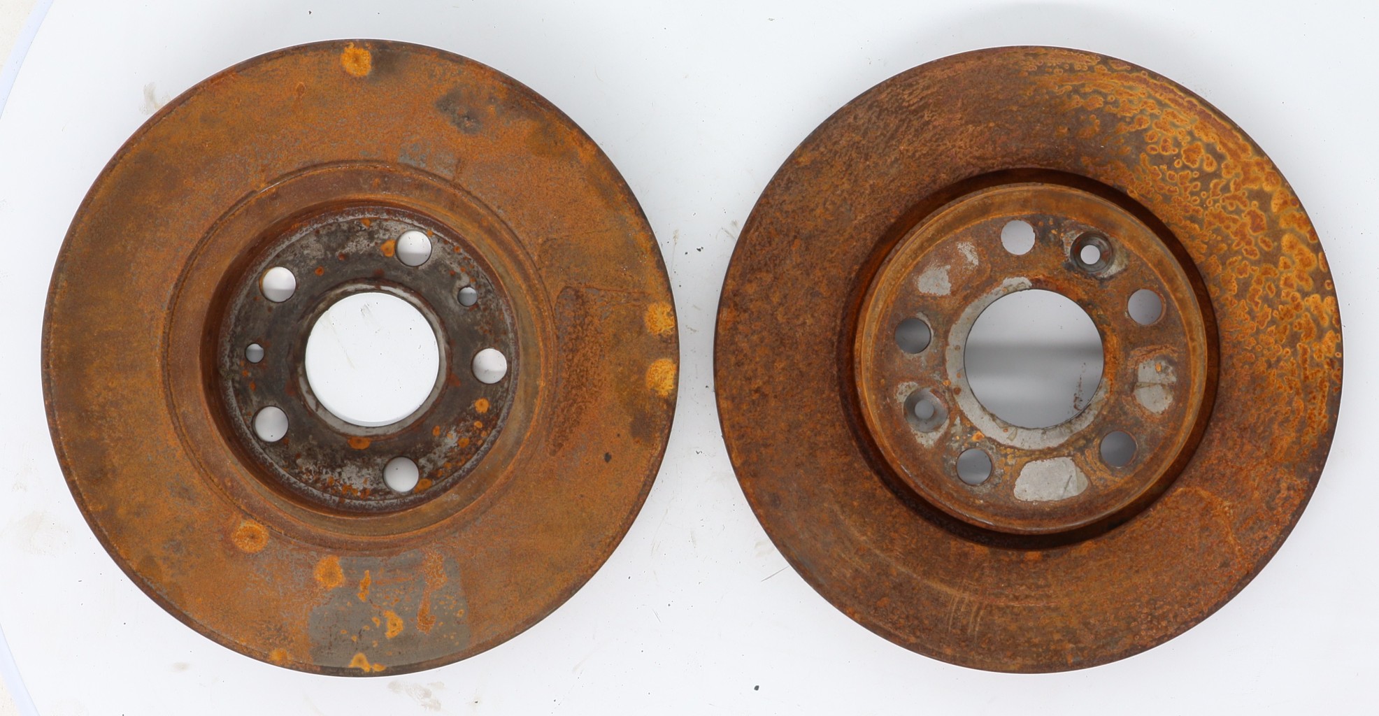 Paire de disques avant (freinage) pour RENAULT MEGANE 2 PHASE 2 Paire de disques avant (freinage) pour RENAULT MEGANE 2 PHASE 2