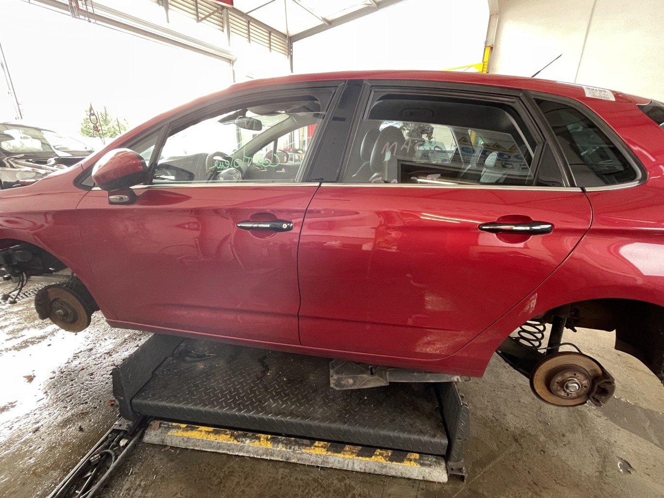 Porte arriere gauche pour CITROEN C4 II Porte arriere gauche pour CITROEN C4 II