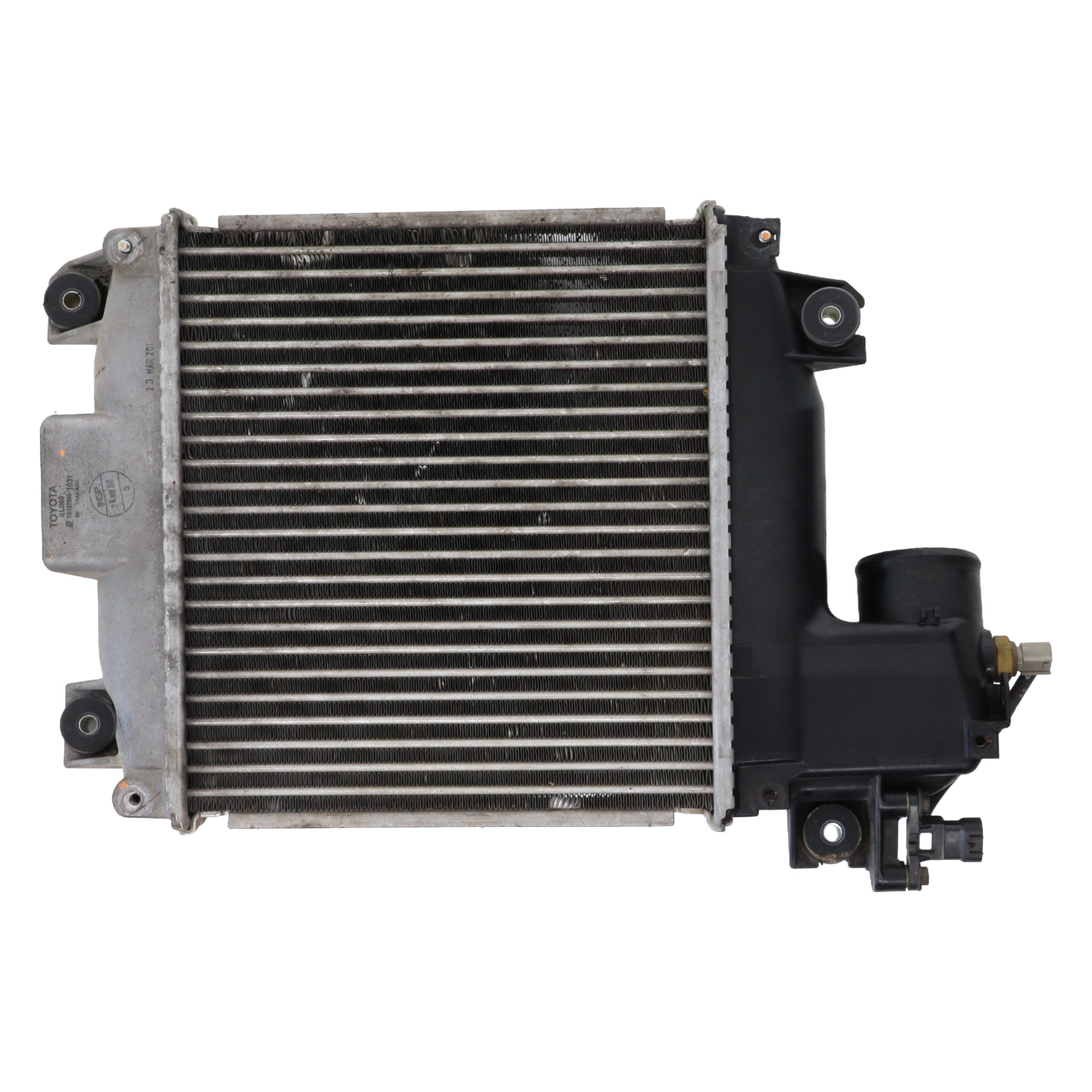 Echangeur air (Intercooler) pour TOYOTA HILUX 4 PHASE 3 Echangeur air (Intercooler) pour TOYOTA HILUX 4 PHASE 3