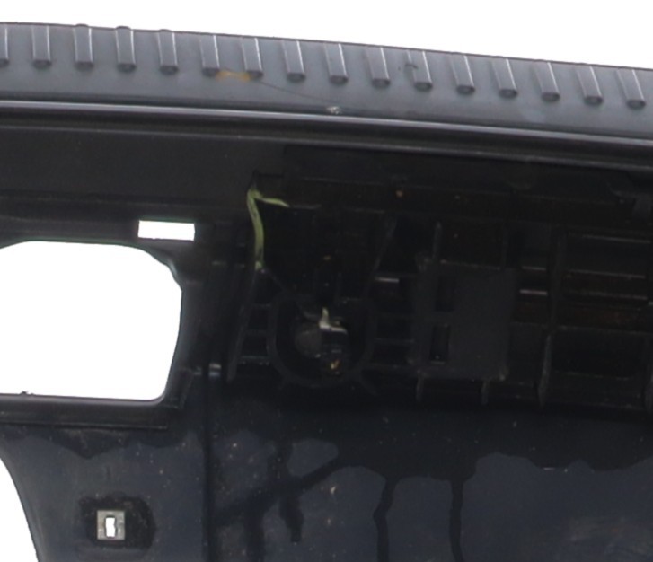 Pare choc arriere pour LAND ROVER RANGE ROVER 1 SPORT PHASE 1 Pare choc arriere pour LAND ROVER RANGE ROVER 1 SPORT PHASE 1