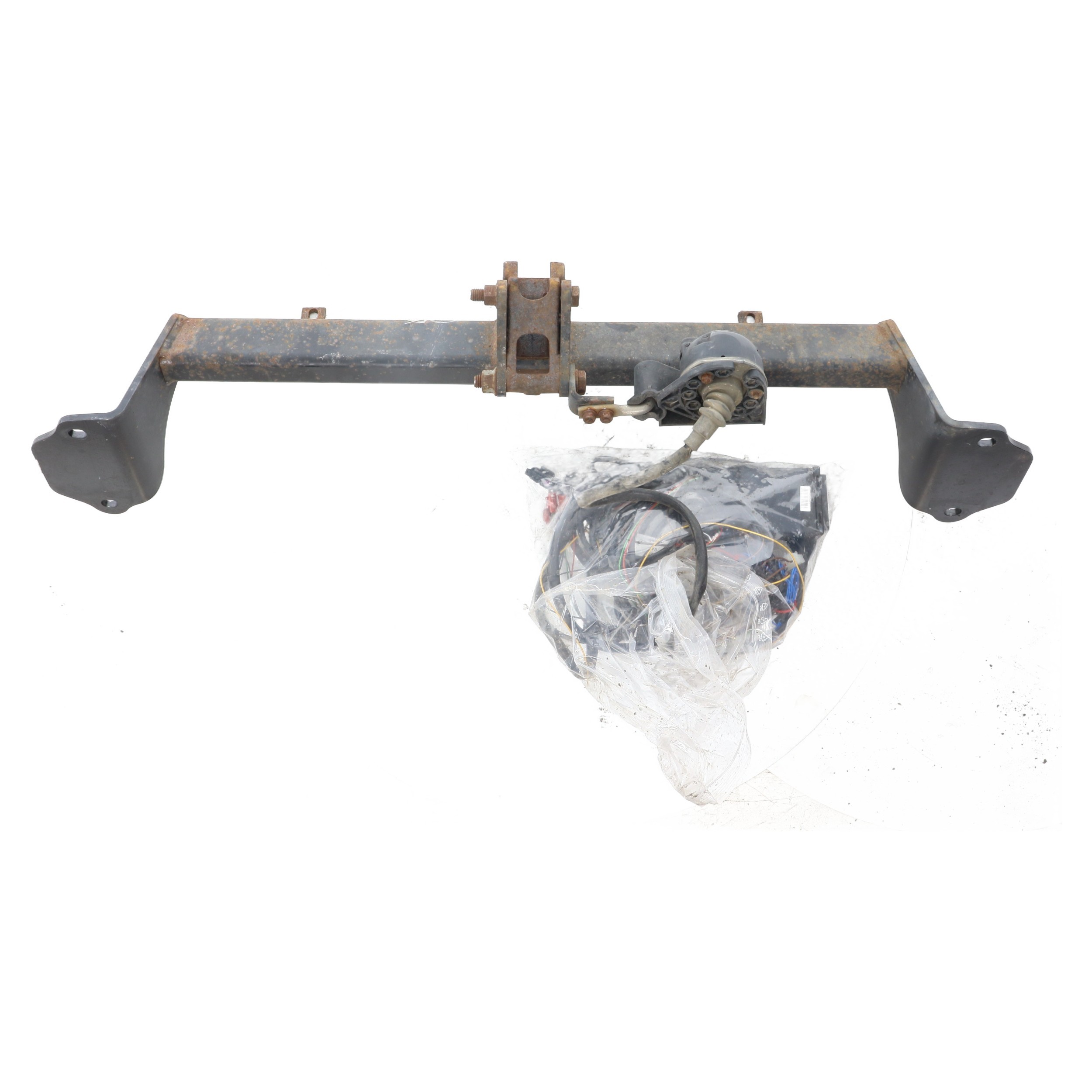 Attelage (boule de remorquage) pour BMW SERIE 3 F31 TOURING PHASE 1 BREAK Attelage (boule de remorquage) pour BMW SERIE 3 F31 TOURING PHASE 1 BREAK