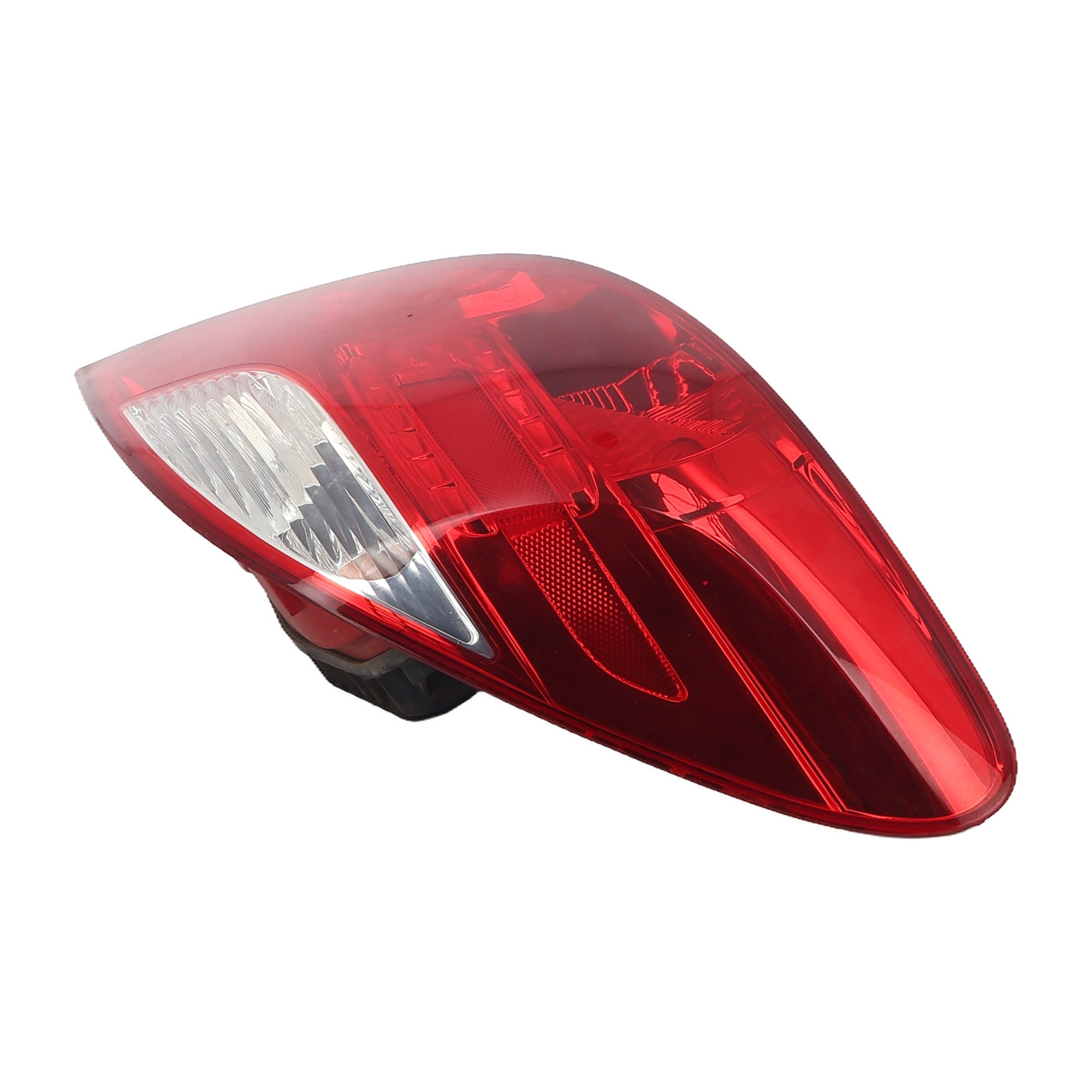 Feu arriere stop central pour PEUGEOT 207 PHASE 1 Feu arriere stop central pour PEUGEOT 207 PHASE 1