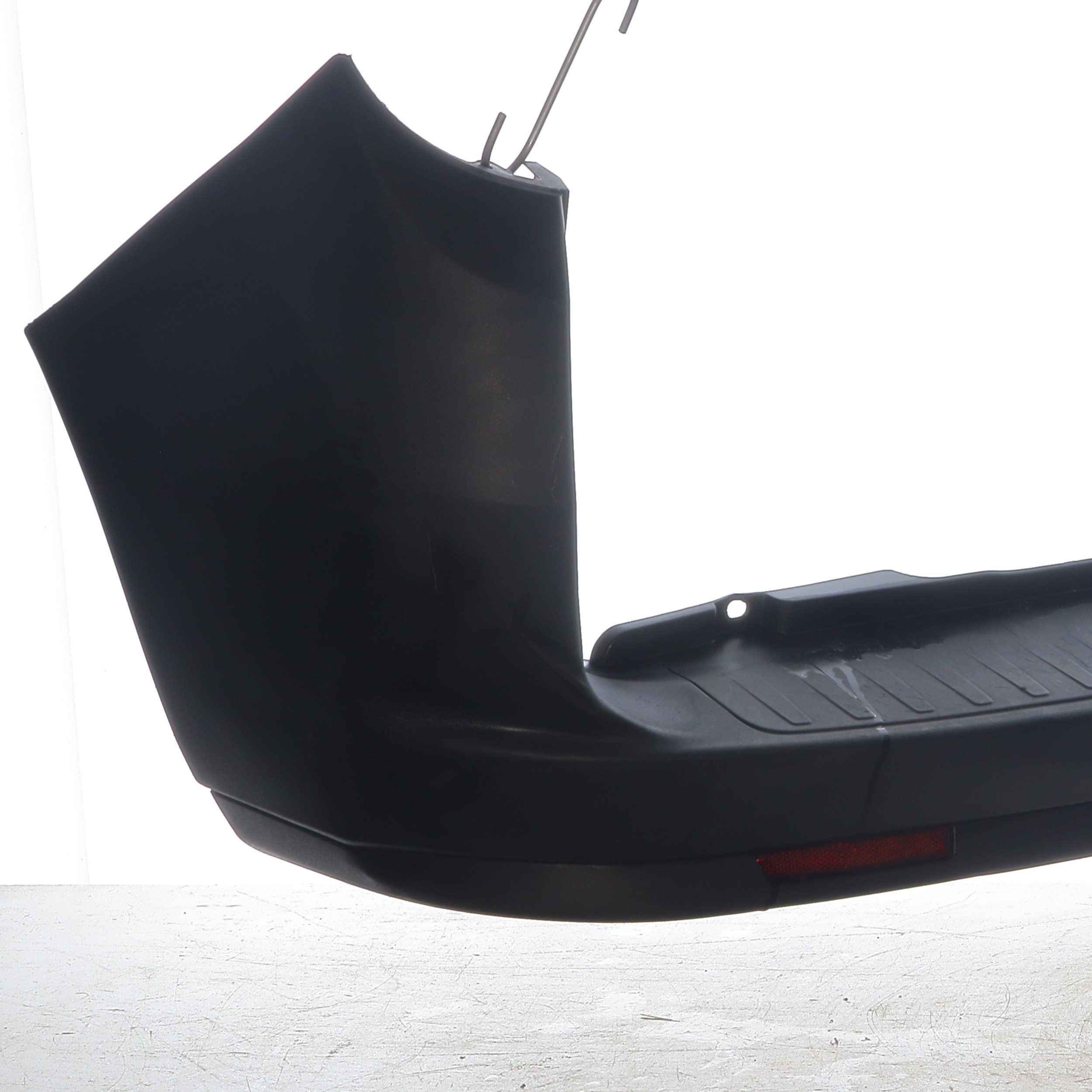Pare choc arriere pour FIAT DOBLO 2 PHASE 1 Pare choc arriere pour FIAT DOBLO 2 PHASE 1