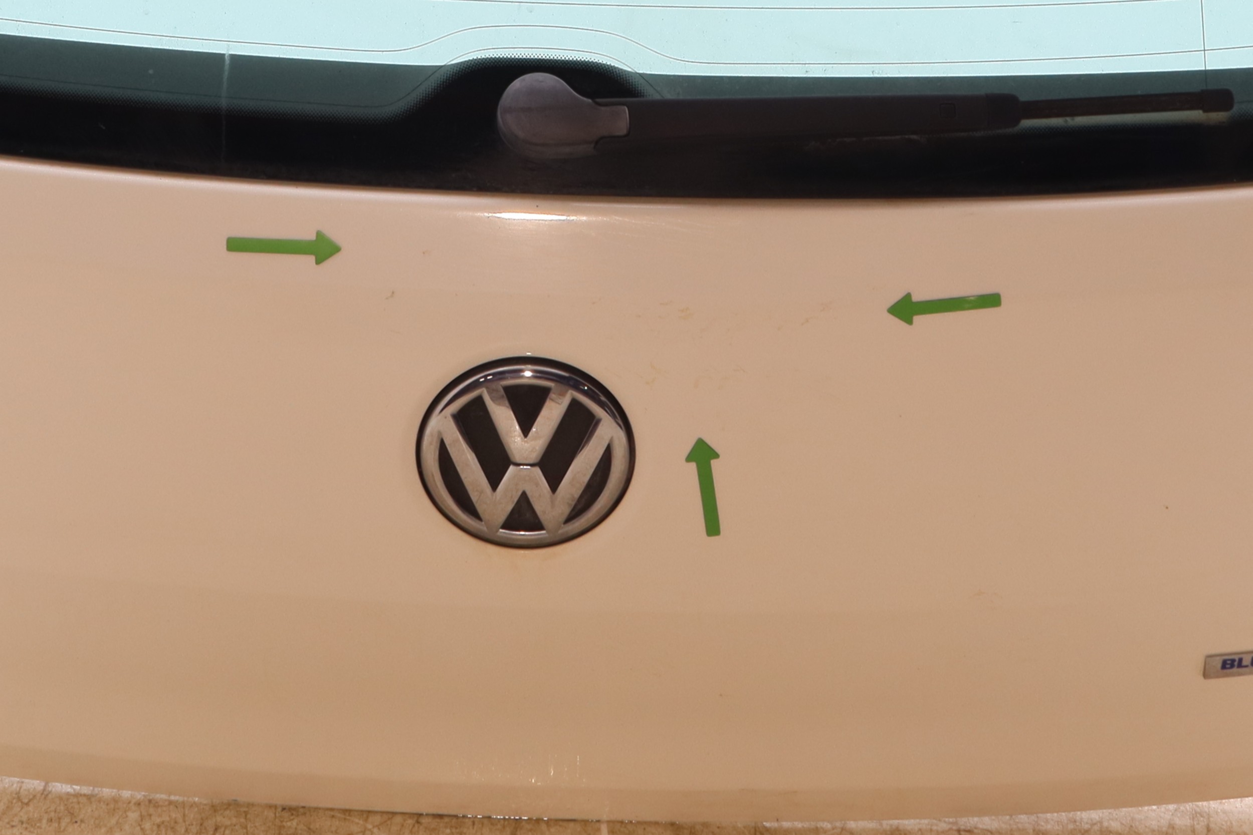 Malle/Hayon arriere pour VOLKSWAGEN POLO 5 PHASE 1 Malle/Hayon arriere pour VOLKSWAGEN POLO 5 PHASE 1