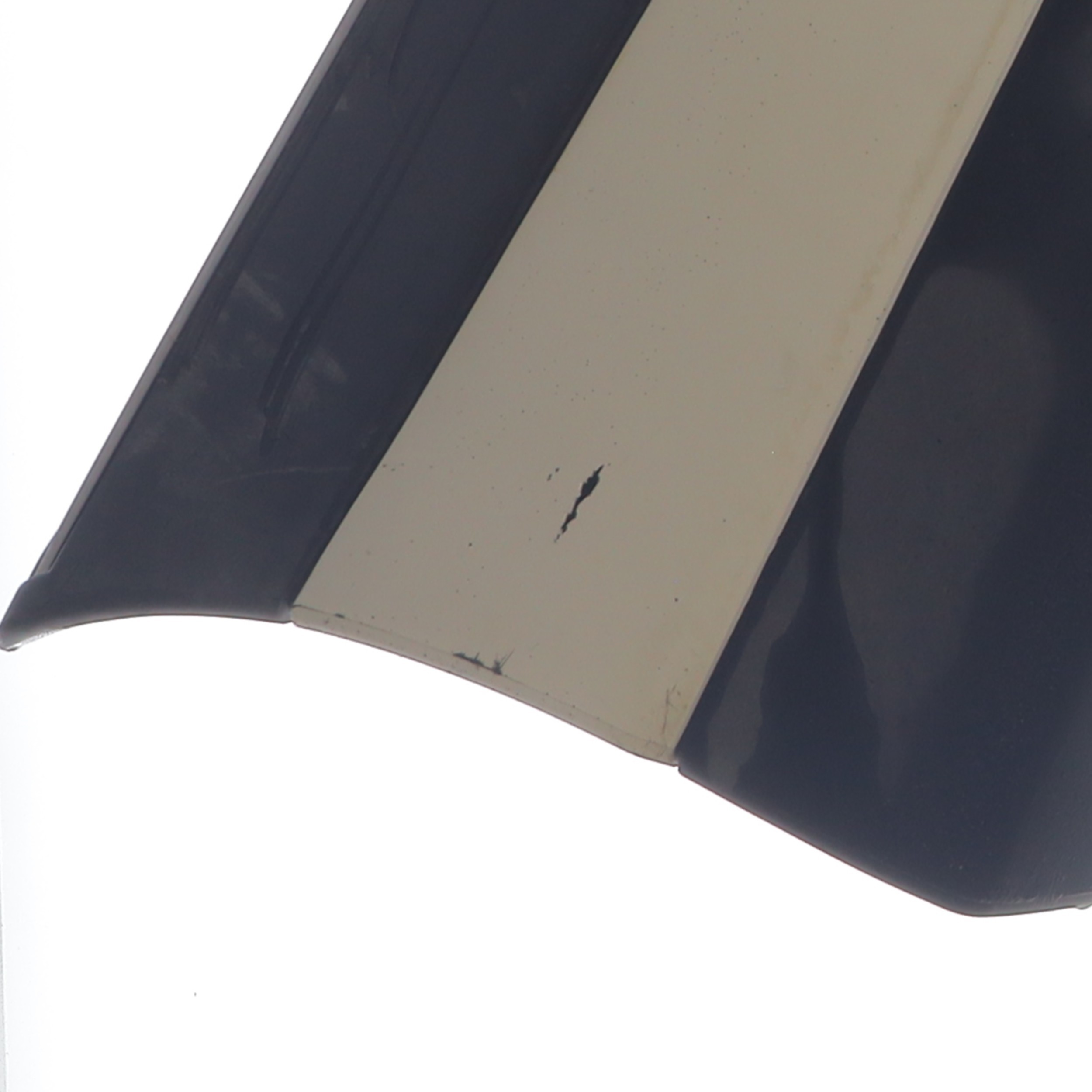 Pare choc arriere pour PEUGEOT 405 PHASE 1 Pare choc arriere pour PEUGEOT 405 PHASE 1