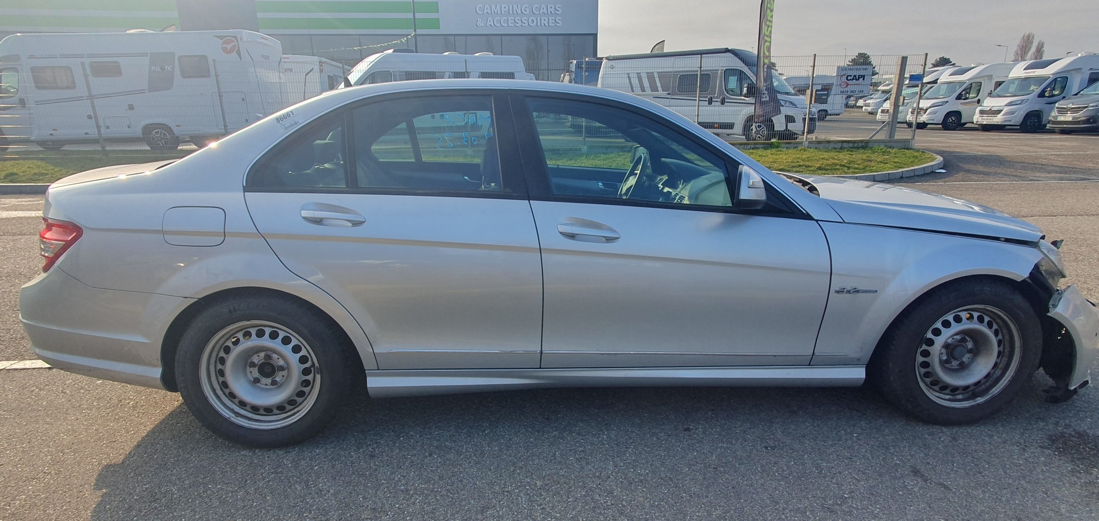 Porte avant droit pour MERCEDES CLASSE C 204 PHASE 1 Porte avant droit pour MERCEDES CLASSE C 204 PHASE 1