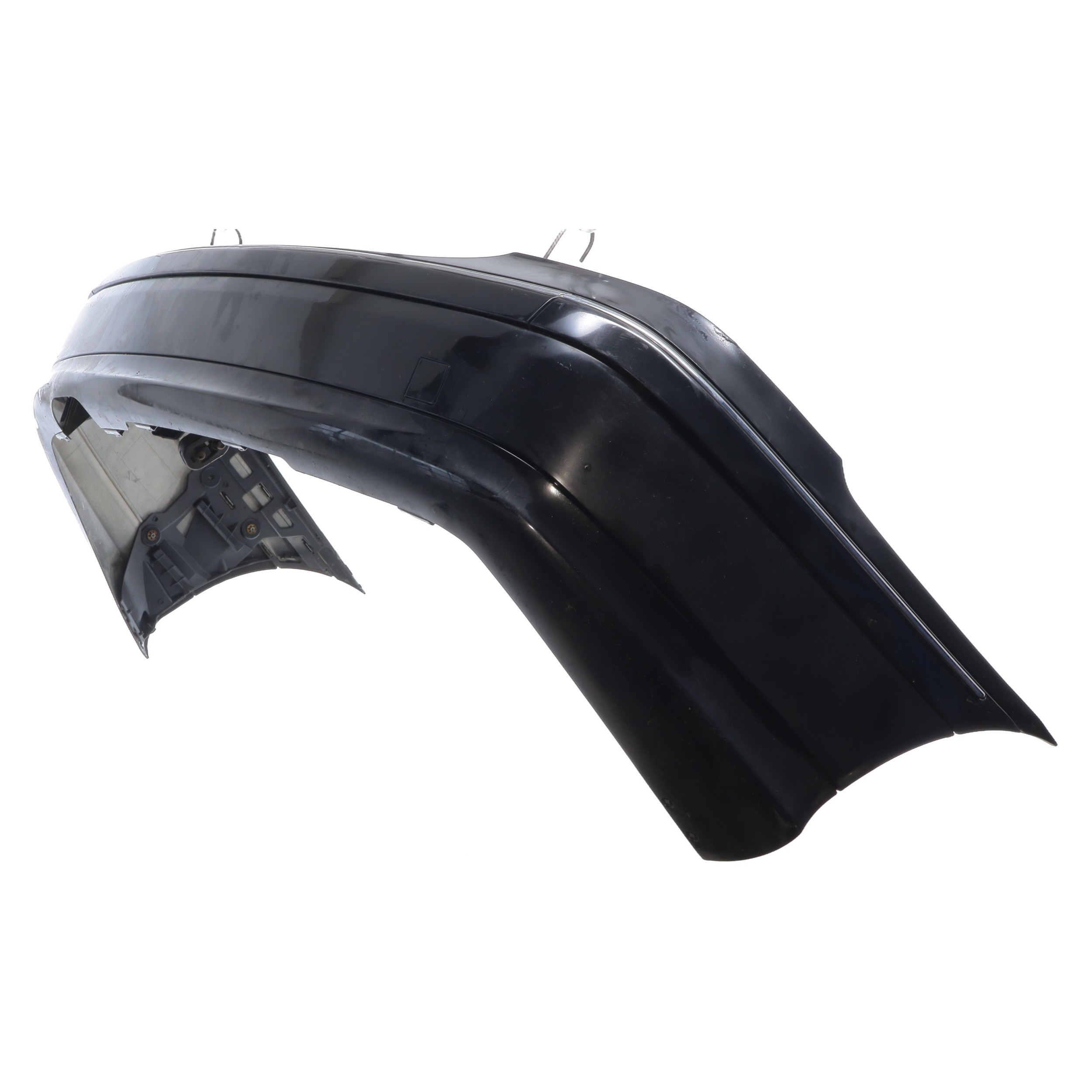 Pare choc arriere pour MERCEDES CLASSE C (203) Pare choc arriere pour MERCEDES CLASSE C (203)