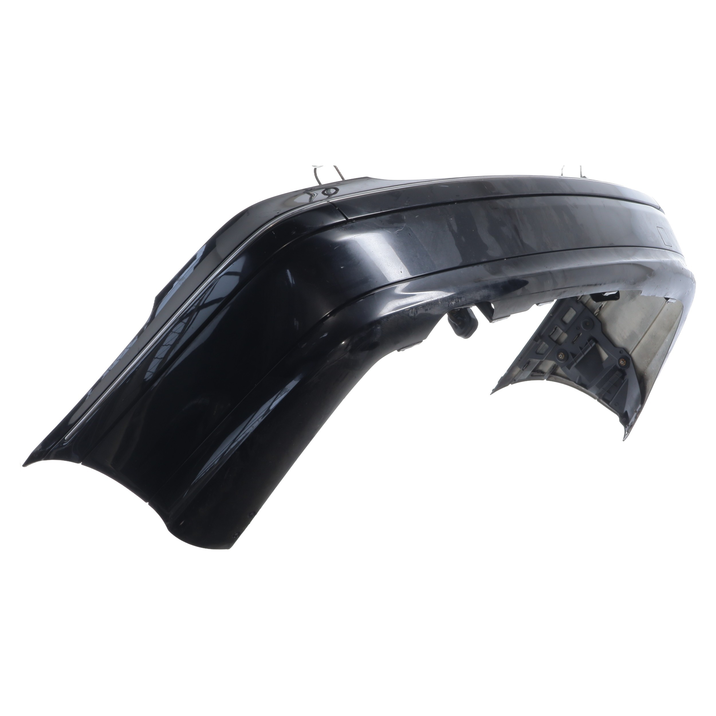 Pare choc arriere pour MERCEDES CLASSE C (203) Pare choc arriere pour MERCEDES CLASSE C (203)