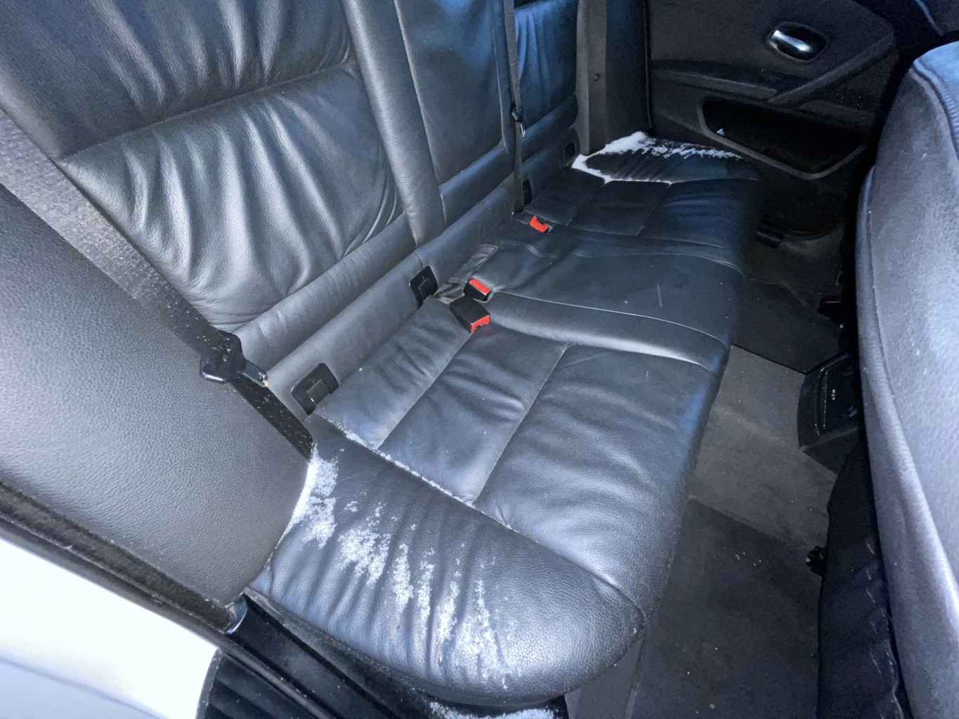 Banquette arriere (KIT DERIV VP) pour BMW SERIE 5 E61 TOURING PHASE 2 BREAK Banquette arriere (KIT DERIV VP) pour BMW SERIE 5 E61 TOURING PHASE 2 BREAK