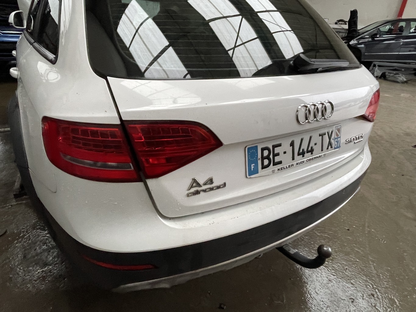 Malle/Hayon arriere pour AUDI A4 3 ALLROAD BREAK Malle/Hayon arriere pour AUDI A4 3 ALLROAD BREAK