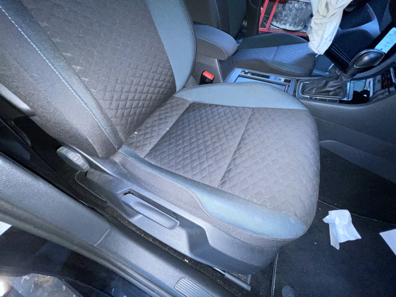 Siege avant droit pour VOLKSWAGEN GOLF 7 PHASE 2 Siege avant droit pour VOLKSWAGEN GOLF 7 PHASE 2