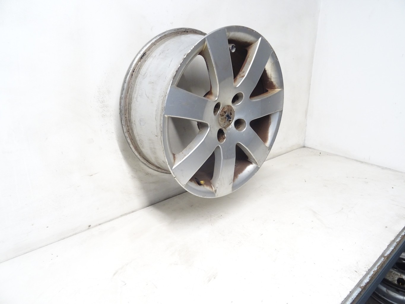 Paire De Jantes Peugeot 308 - 16 Pouces - Aluminium - Occasion Bon état