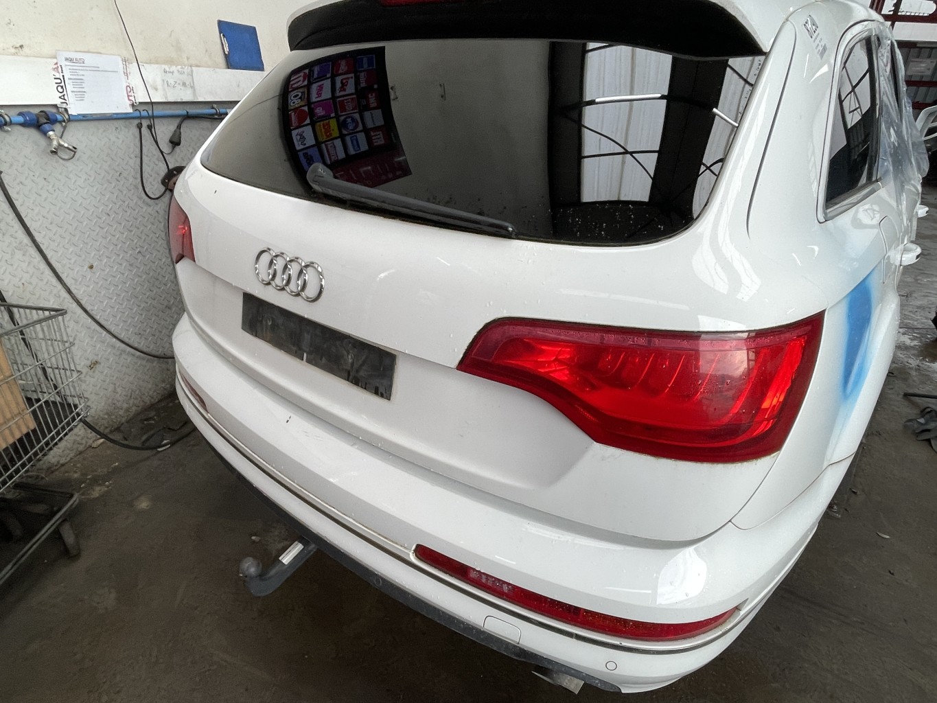Malle/Hayon arriere pour AUDI Q7 1 PHASE 1 Malle/Hayon arriere pour AUDI Q7 1 PHASE 1