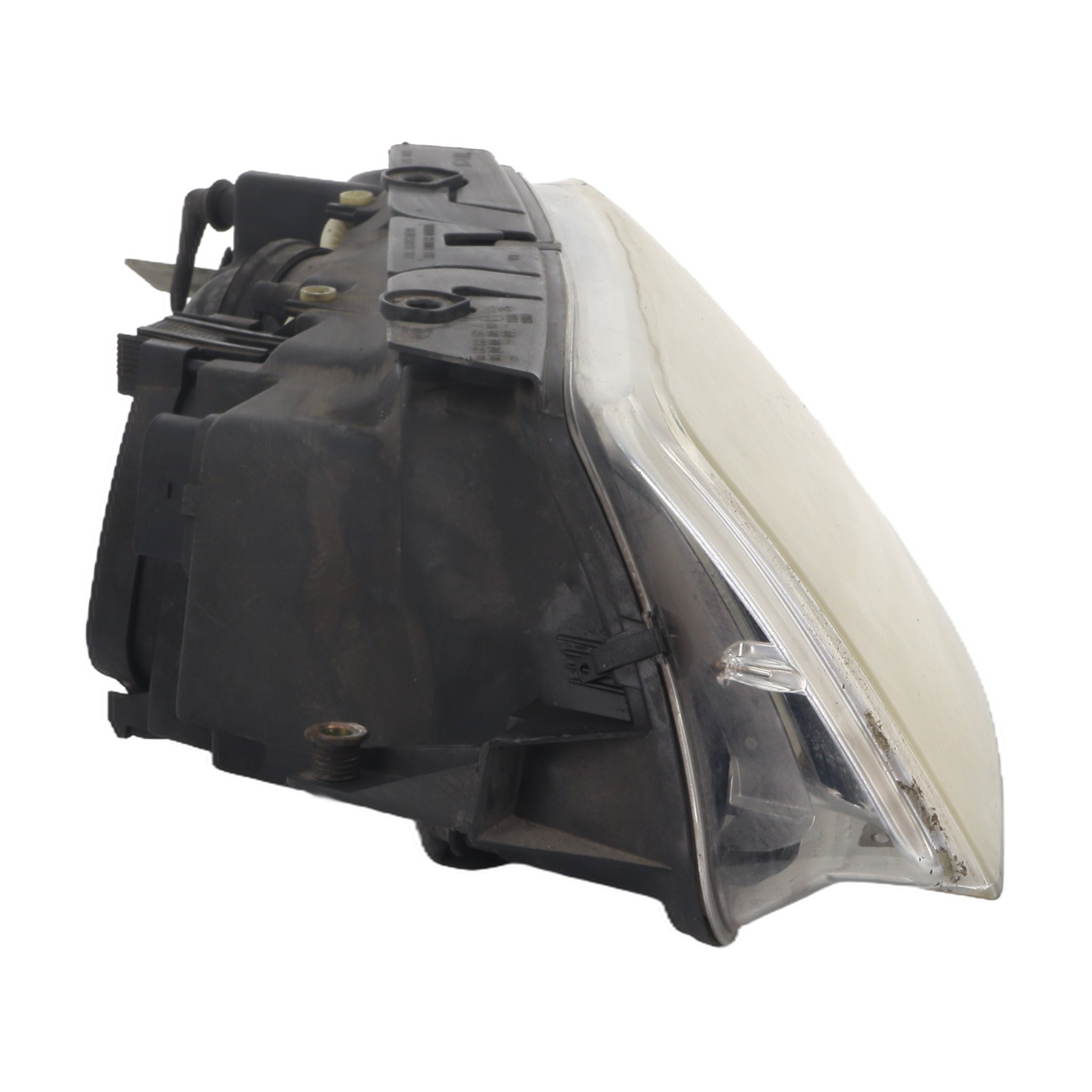 Optique avant principal gauche (feux)(phare) pour VOLKSWAGEN PASSAT 4 PHASE 2 BREAK Optique avant principal gauche (feux)(phare) pour VOLKSWAGEN PASSAT 4 PHASE 2 BREAK