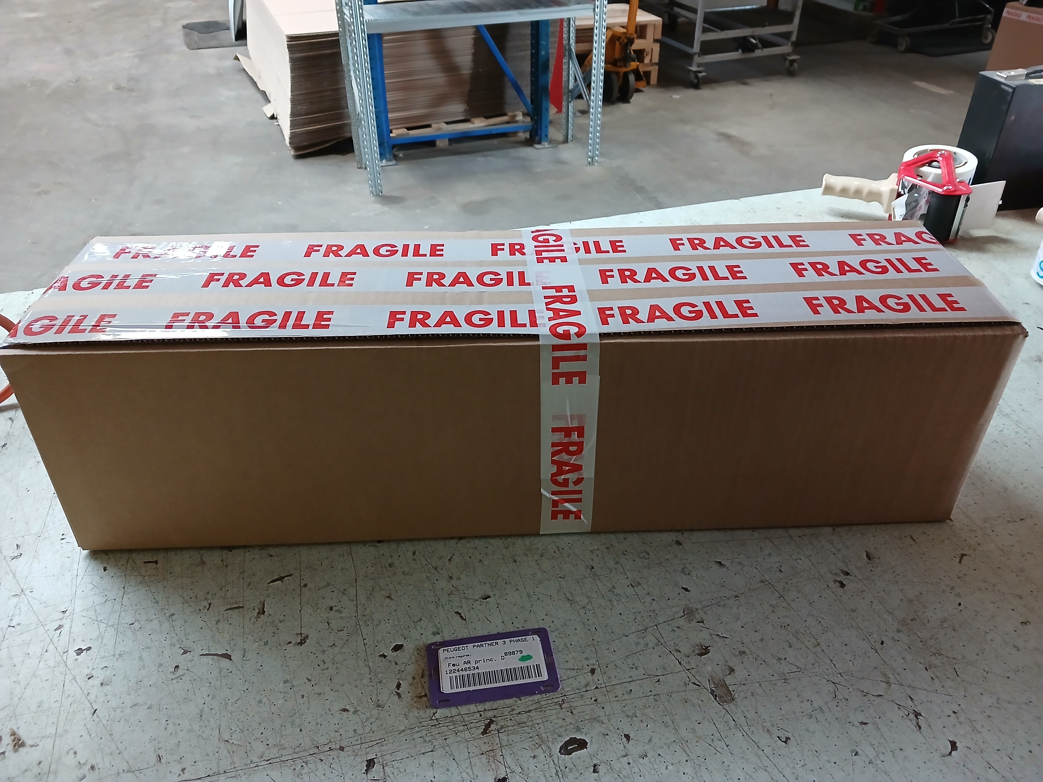 Feu arriere principal droit (feux) pour PEUGEOT PARTNER 3 PHASE 1 Feu arriere principal droit (feux) pour PEUGEOT PARTNER 3 PHASE 1