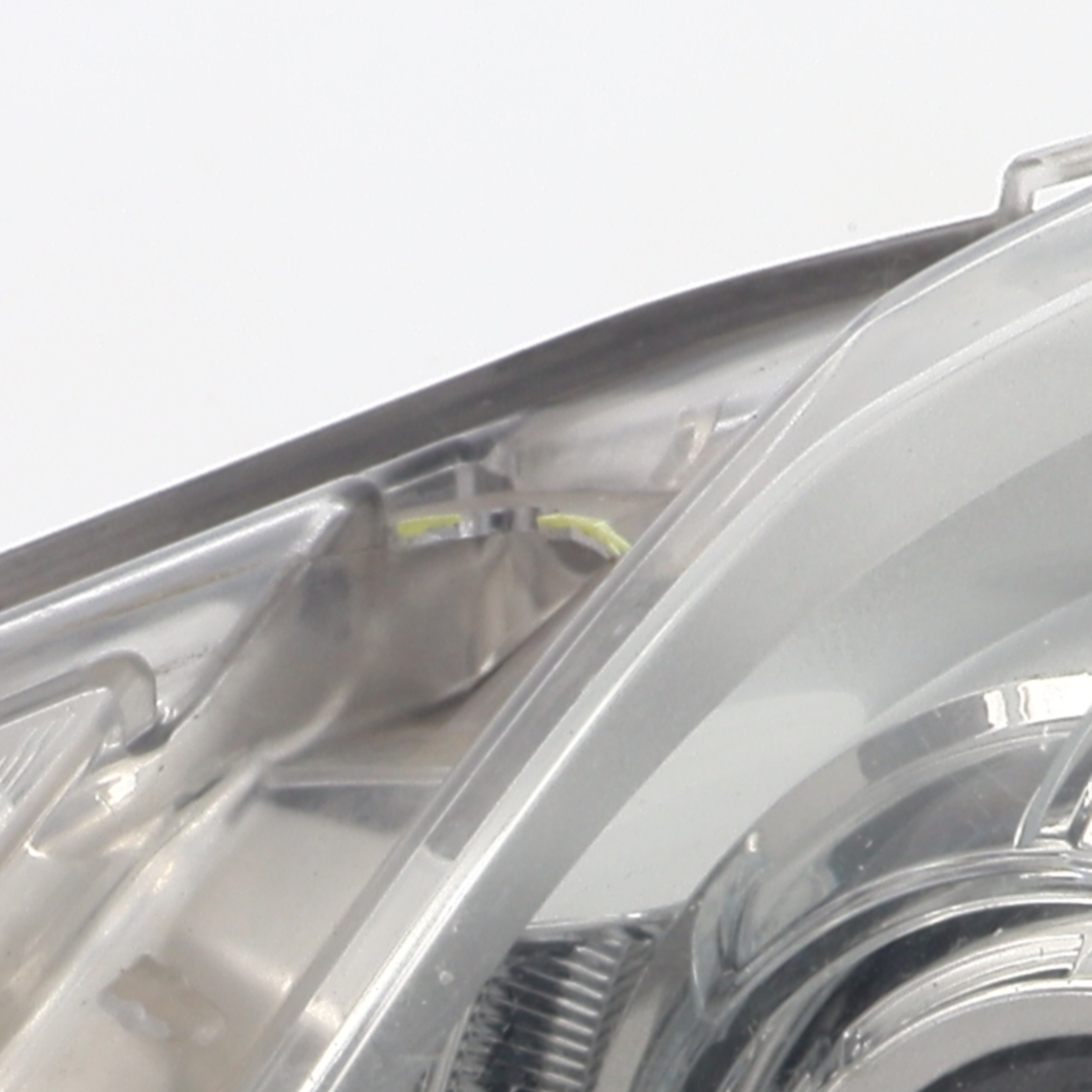 Optique avant principal gauche (feux)(phare) pour MERCEDES CLASSE E 207 PHASE 1 COUPE Optique avant principal gauche (feux)(phare) pour MERCEDES CLASSE E 207 PHASE 1 COUPE