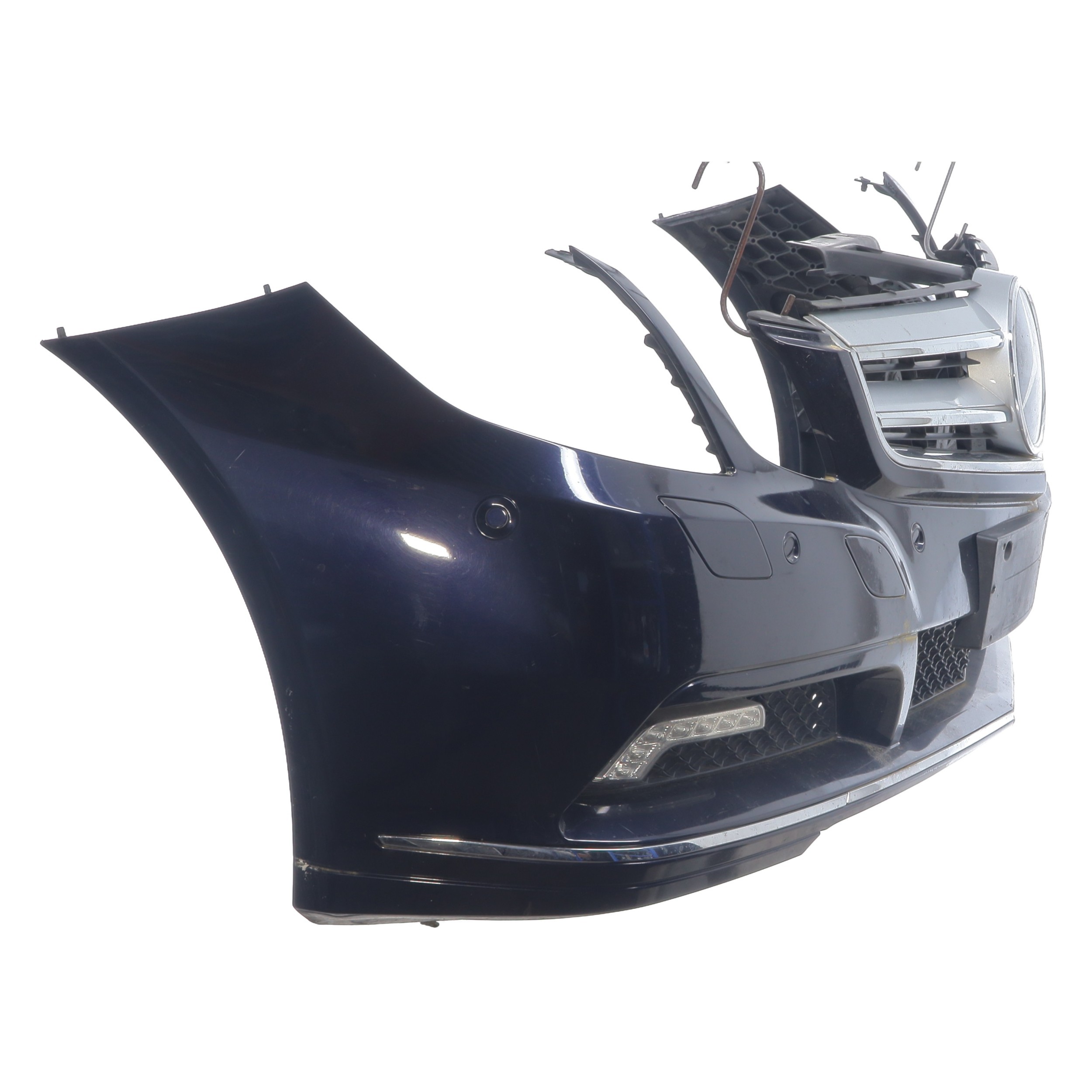 Pare choc avant pour MERCEDES CLASSE E 207 PHASE 1 COUPE Pare choc avant pour MERCEDES CLASSE E 207 PHASE 1 COUPE