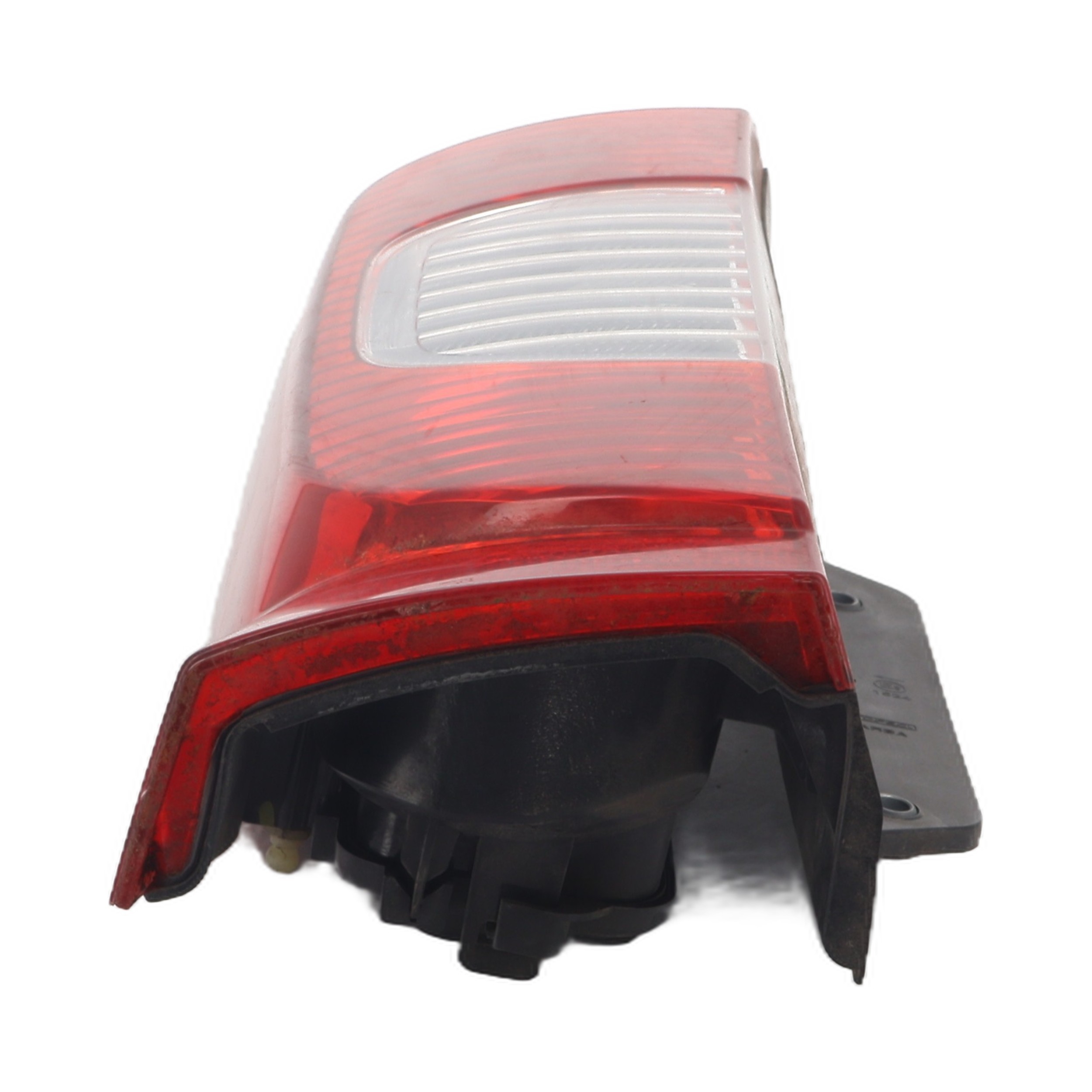 Feu arriere principal gauche (feux) pour PEUGEOT BIPPER Feu arriere principal gauche (feux) pour PEUGEOT BIPPER