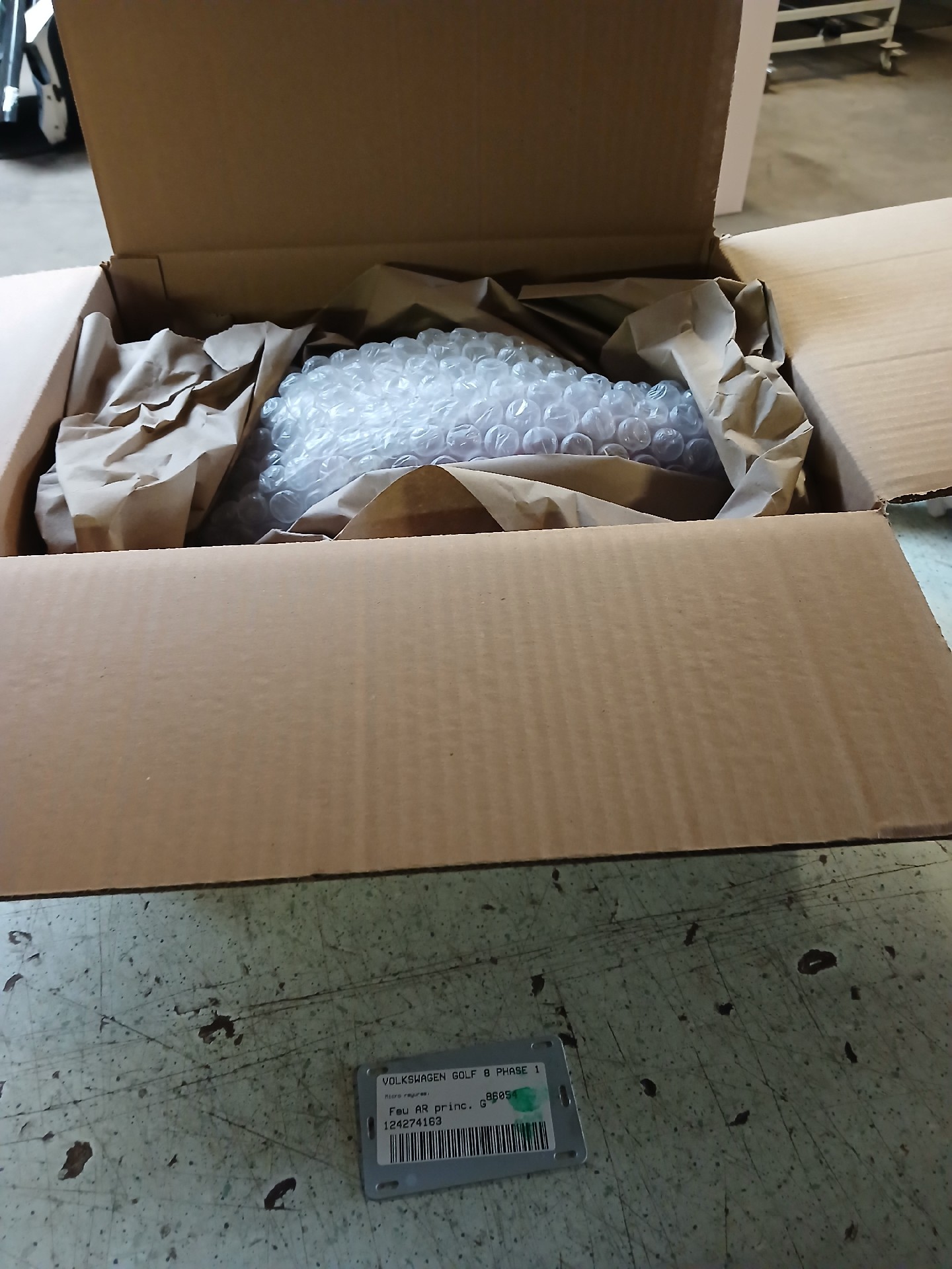 Feu arriere principal gauche (feux) pour VOLKSWAGEN GOLF 8 PHASE 1 Feu arriere principal gauche (feux) pour VOLKSWAGEN GOLF 8 PHASE 1