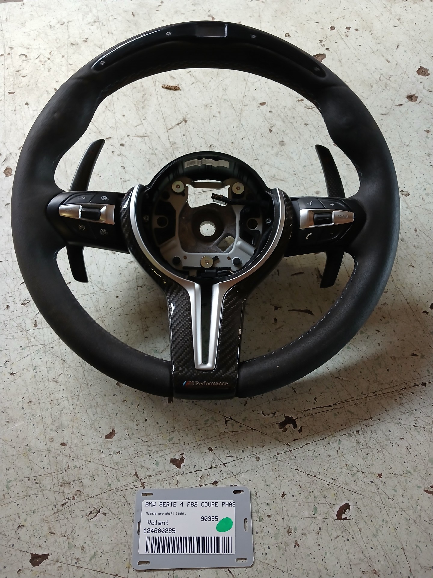 Volant pour BMW SERIE 4 F82 COUPE PHASE 1 Volant pour BMW SERIE 4 F82 COUPE PHASE 1