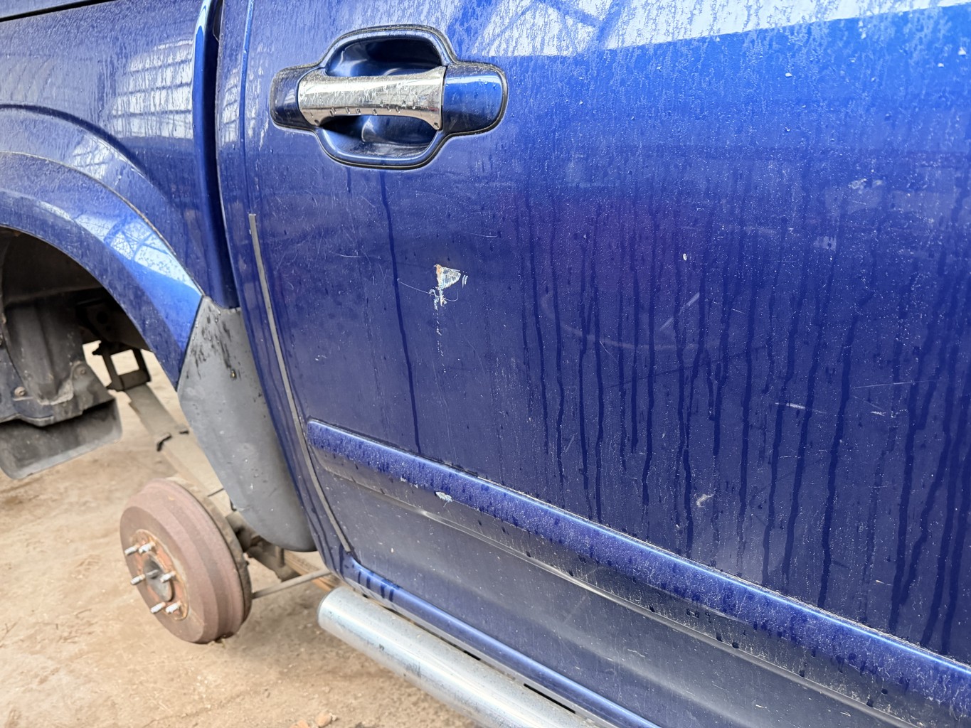 Porte arriere droit pour ISUZU D-MAX 1 PHASE 2 Porte arriere droit pour ISUZU D-MAX 1 PHASE 2