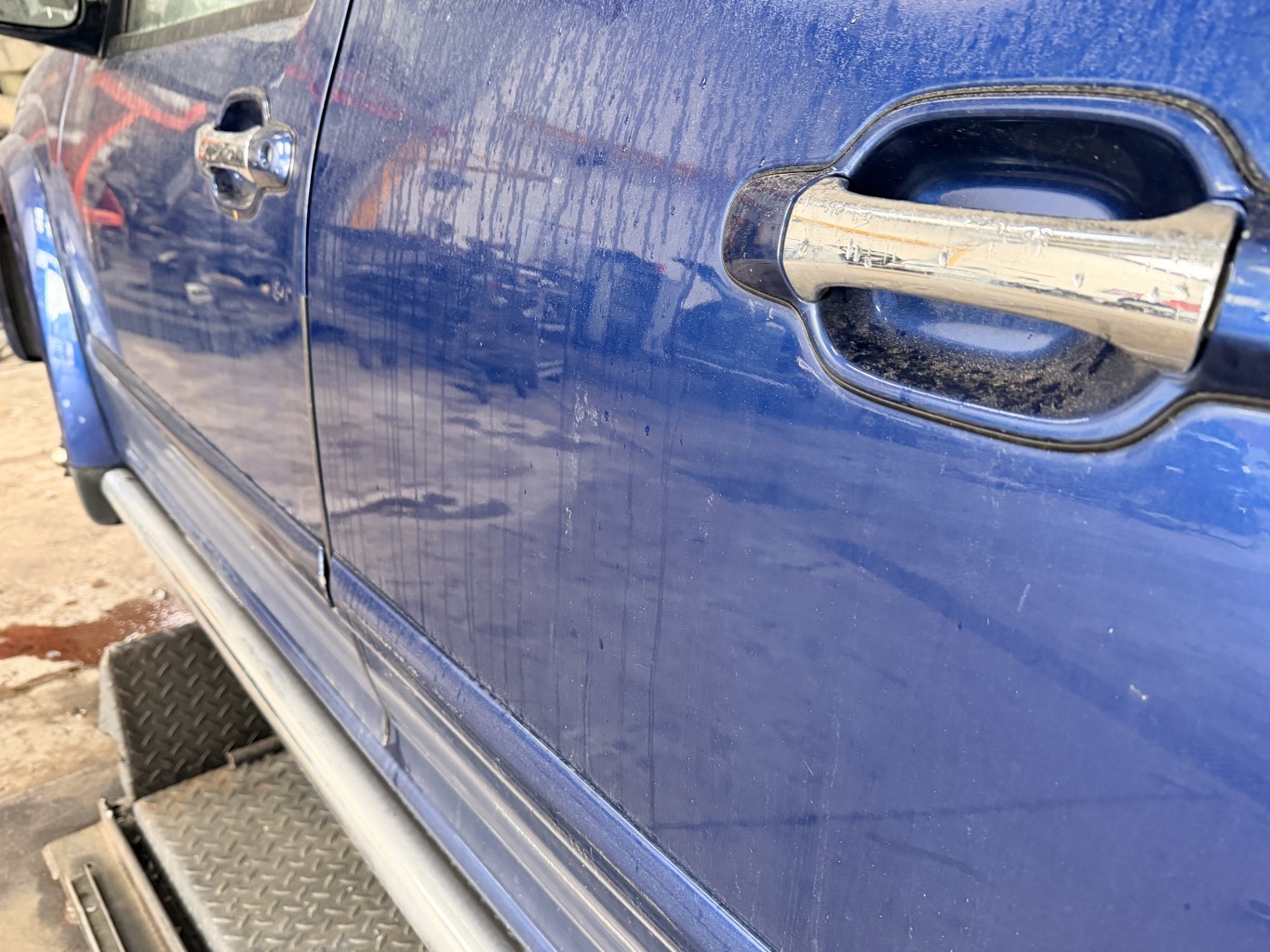 Porte arriere gauche pour ISUZU D-MAX 1 PHASE 2 Porte arriere gauche pour ISUZU D-MAX 1 PHASE 2