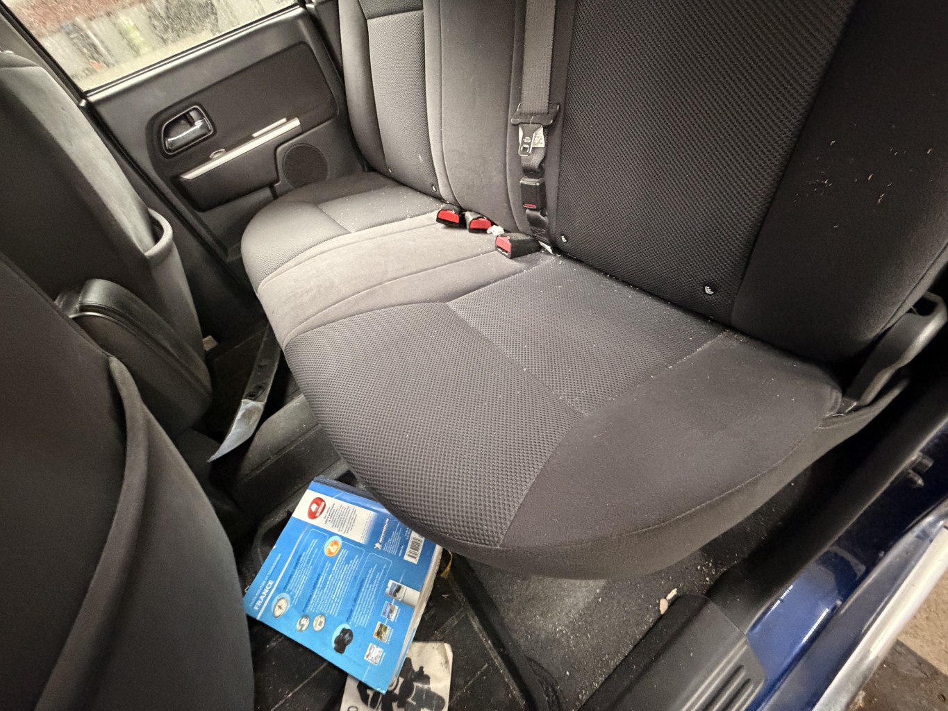 Banquette arriere (KIT DERIV VP) pour ISUZU D-MAX 1 PHASE 2 Banquette arriere (KIT DERIV VP) pour ISUZU D-MAX 1 PHASE 2