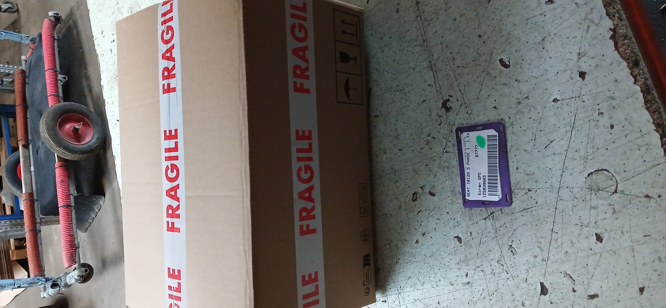 Ecran GPS pour SEAT IBIZA 5 PHASE 1 Ecran GPS pour SEAT IBIZA 5 PHASE 1