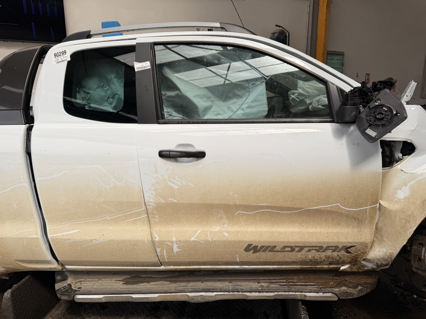 Porte avant droit pour FORD RANGER 4 PHASE 2 Porte avant droit pour FORD RANGER 4 PHASE 2