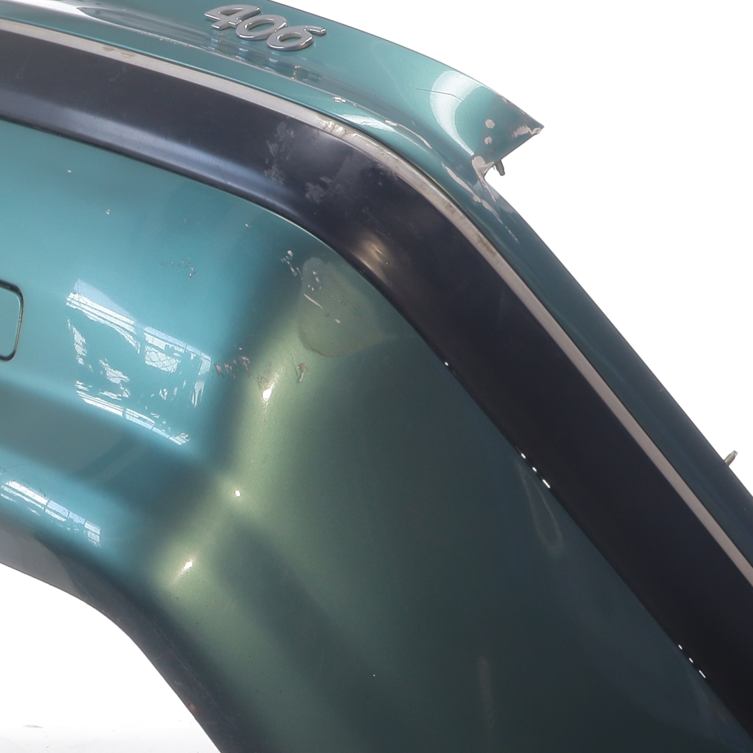 Pare choc arriere pour PEUGEOT 406 PHASE 2 Pare choc arriere pour PEUGEOT 406 PHASE 2