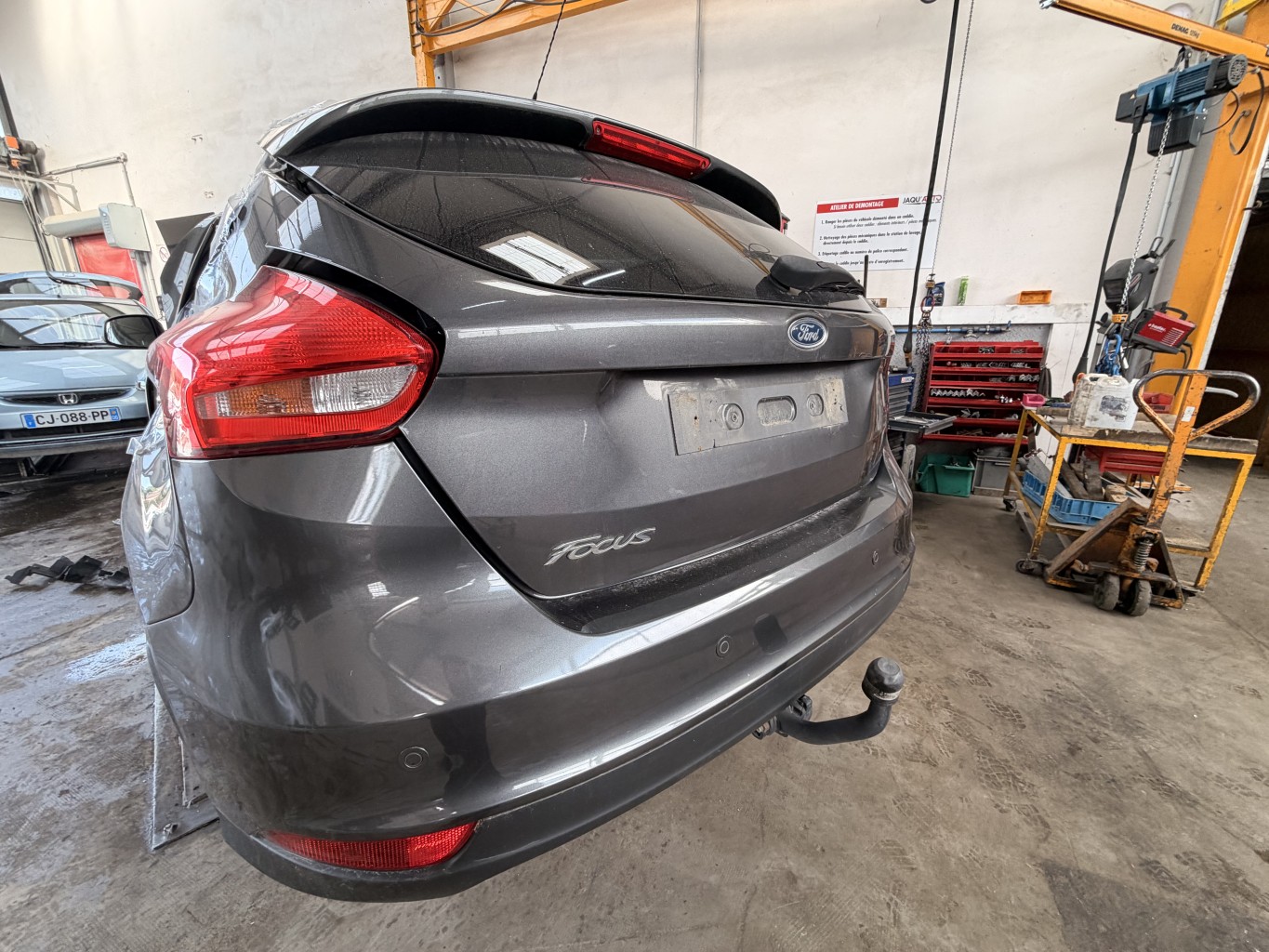 Malle/Hayon arriere pour FORD FOCUS 3 PHASE 2 Malle/Hayon arriere pour FORD FOCUS 3 PHASE 2