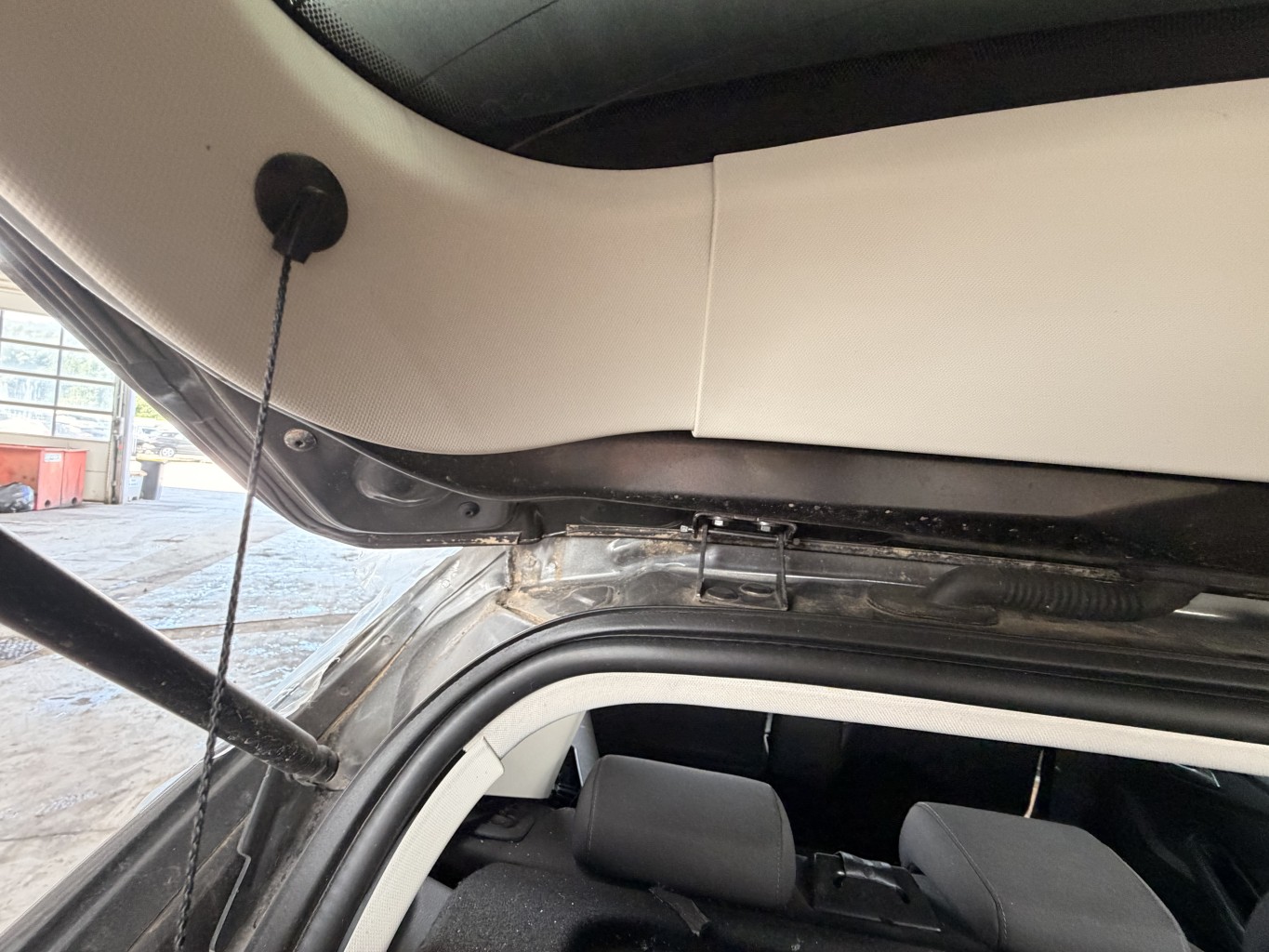 Malle/Hayon arriere pour FORD FOCUS 3 PHASE 2 Malle/Hayon arriere pour FORD FOCUS 3 PHASE 2