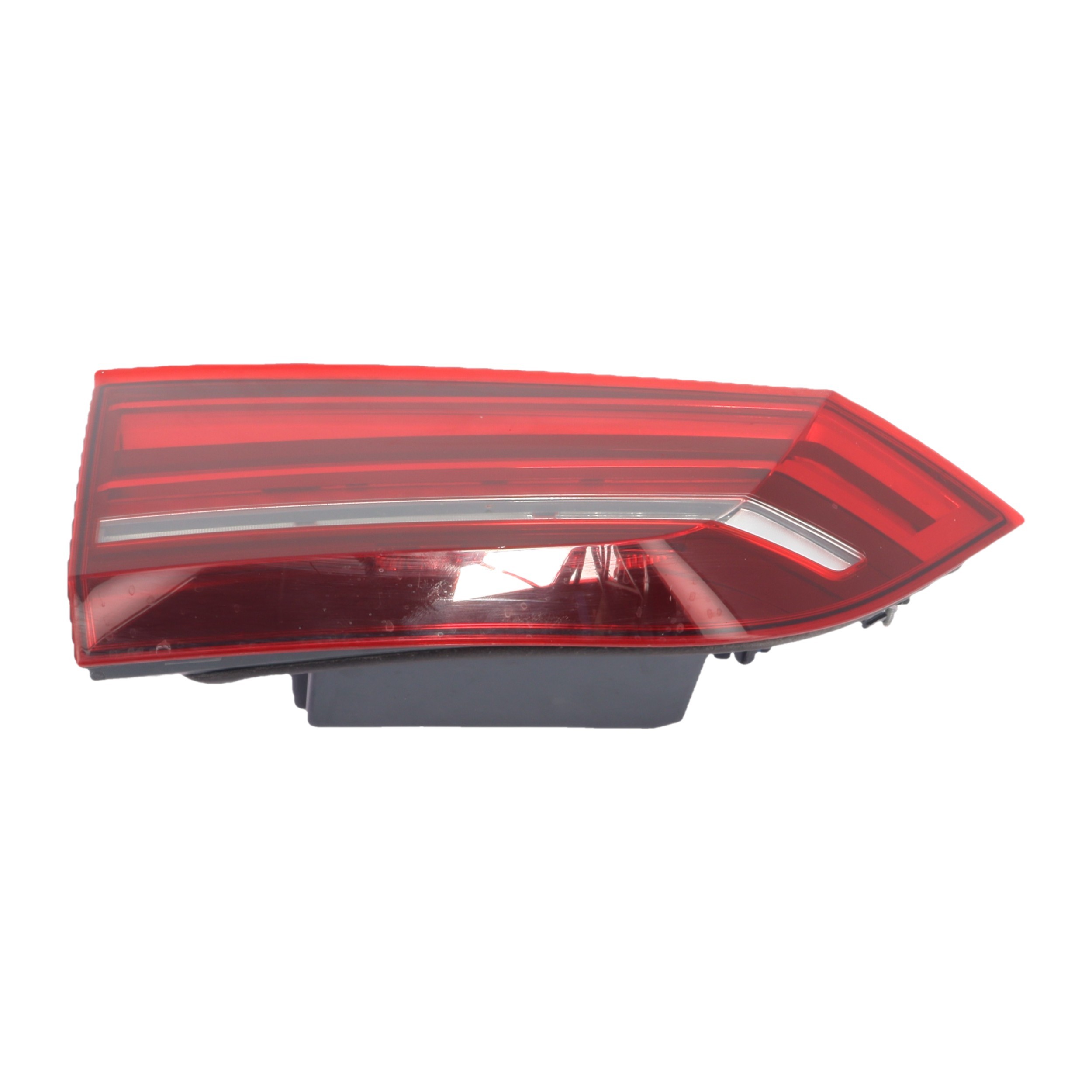 Feu arriere secondaire gauche (feux) pour BMW X5 F15 Feu arriere secondaire gauche (feux) pour BMW X5 F15
